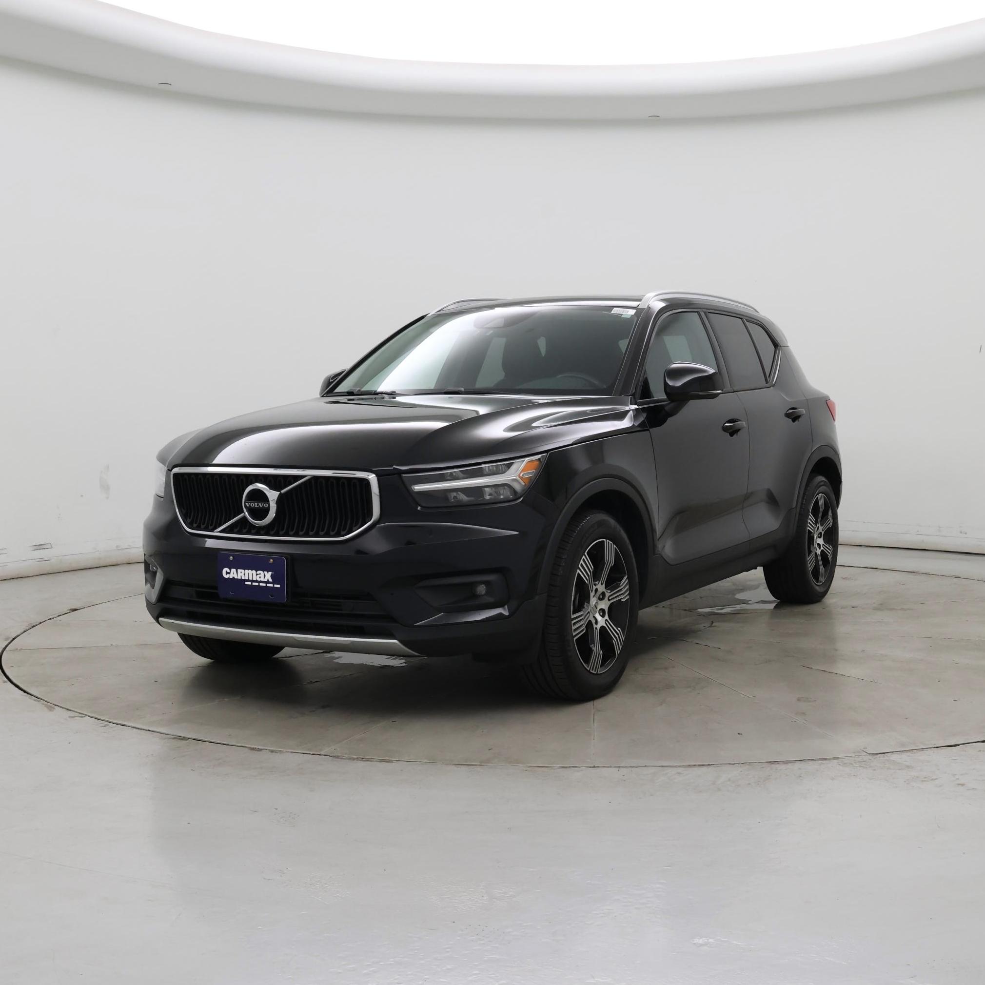 Thumbnail: 2021 Volvo XC40 - 4