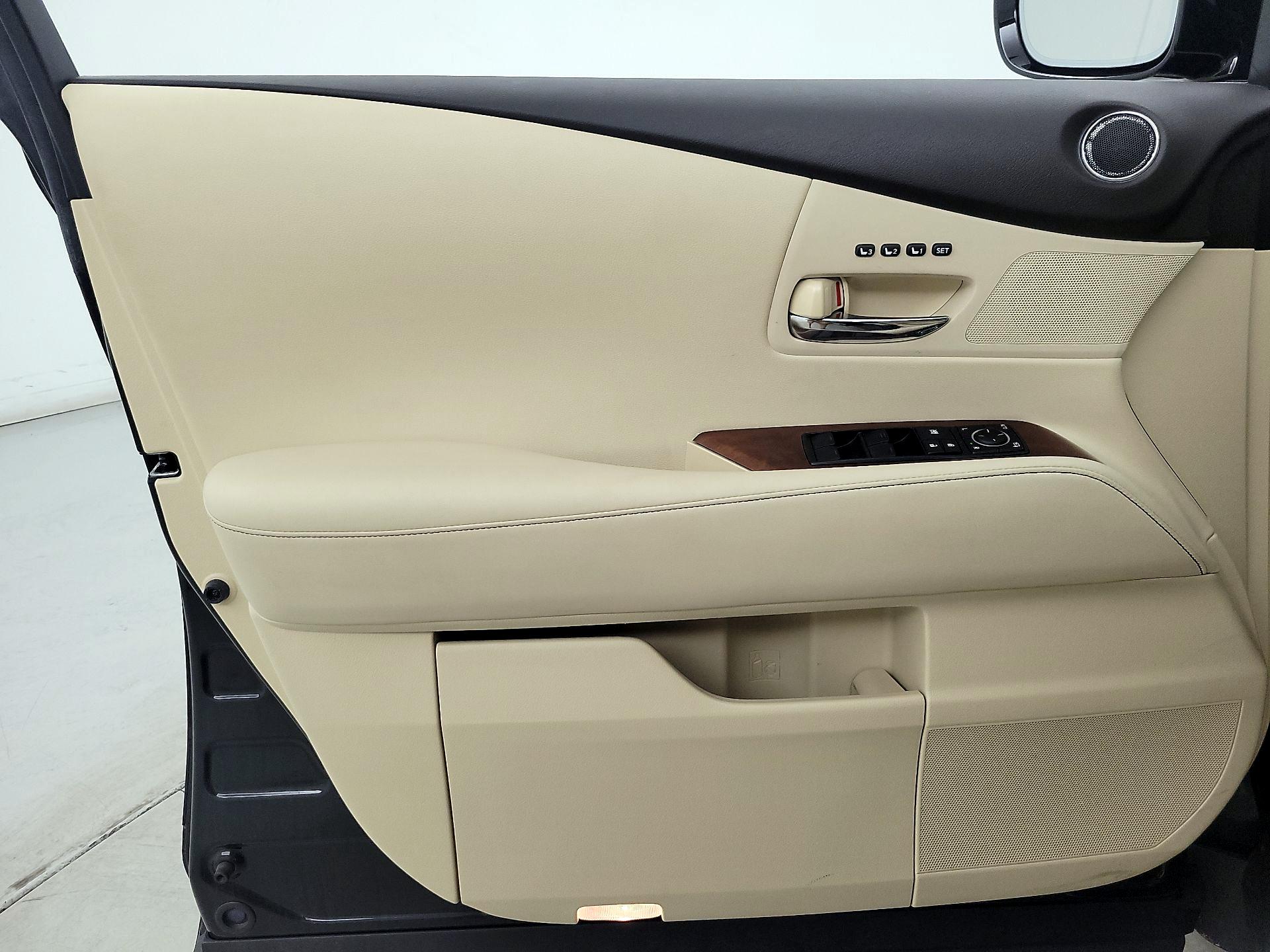 Thumbnail: 2013 Lexus RX - 12