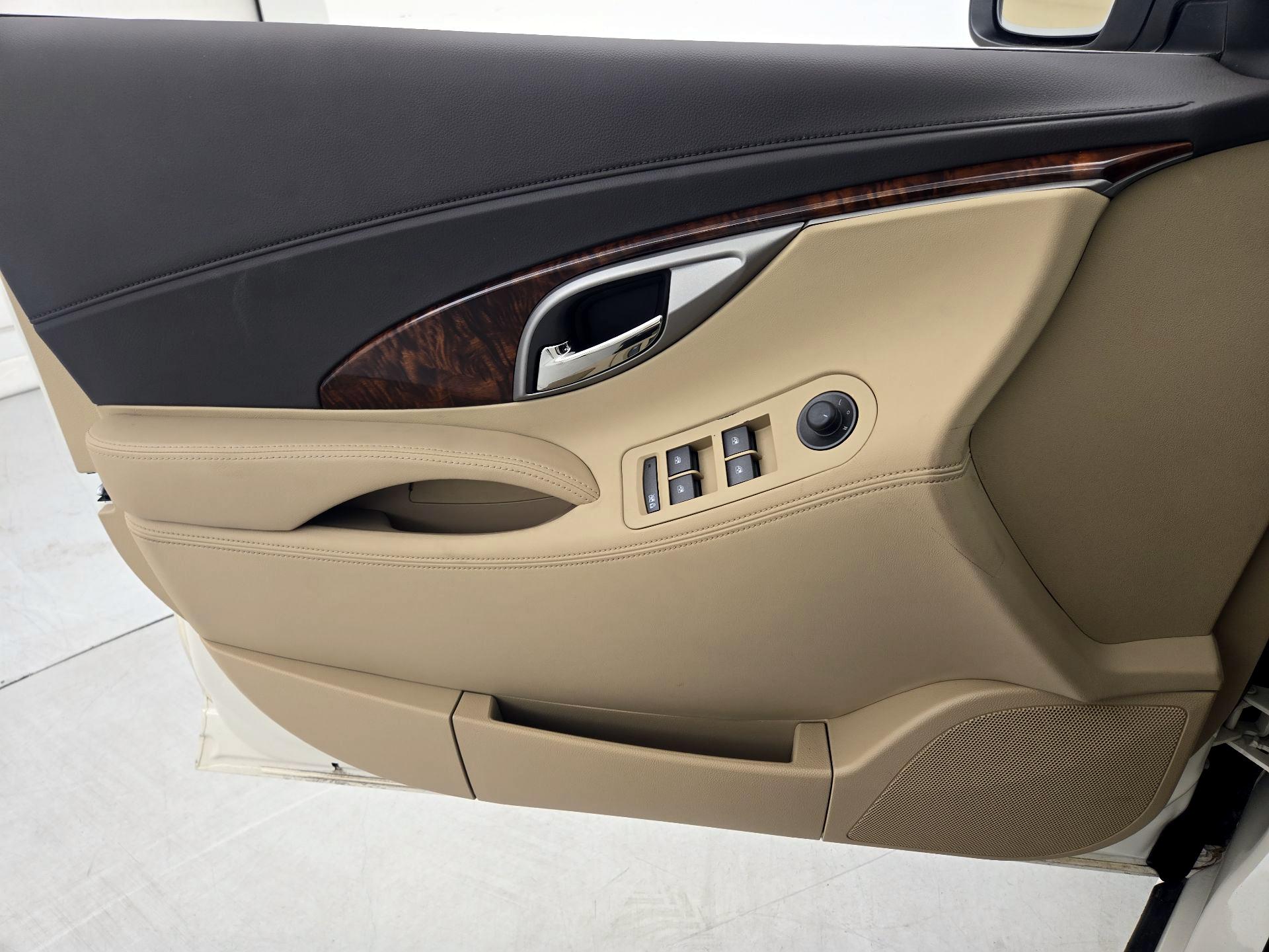 Thumbnail: 2013 Buick LaCrosse - 12