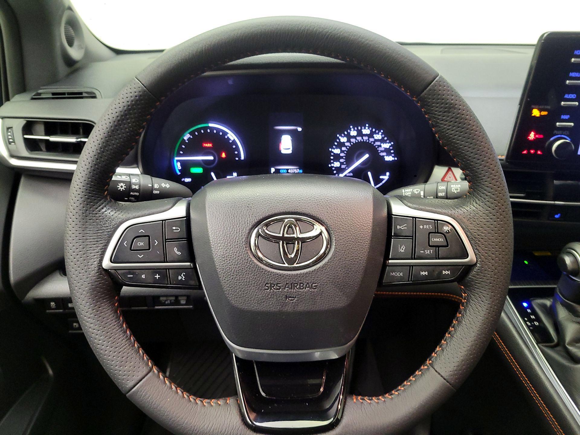 Thumbnail: 2022 Toyota Sienna - 10