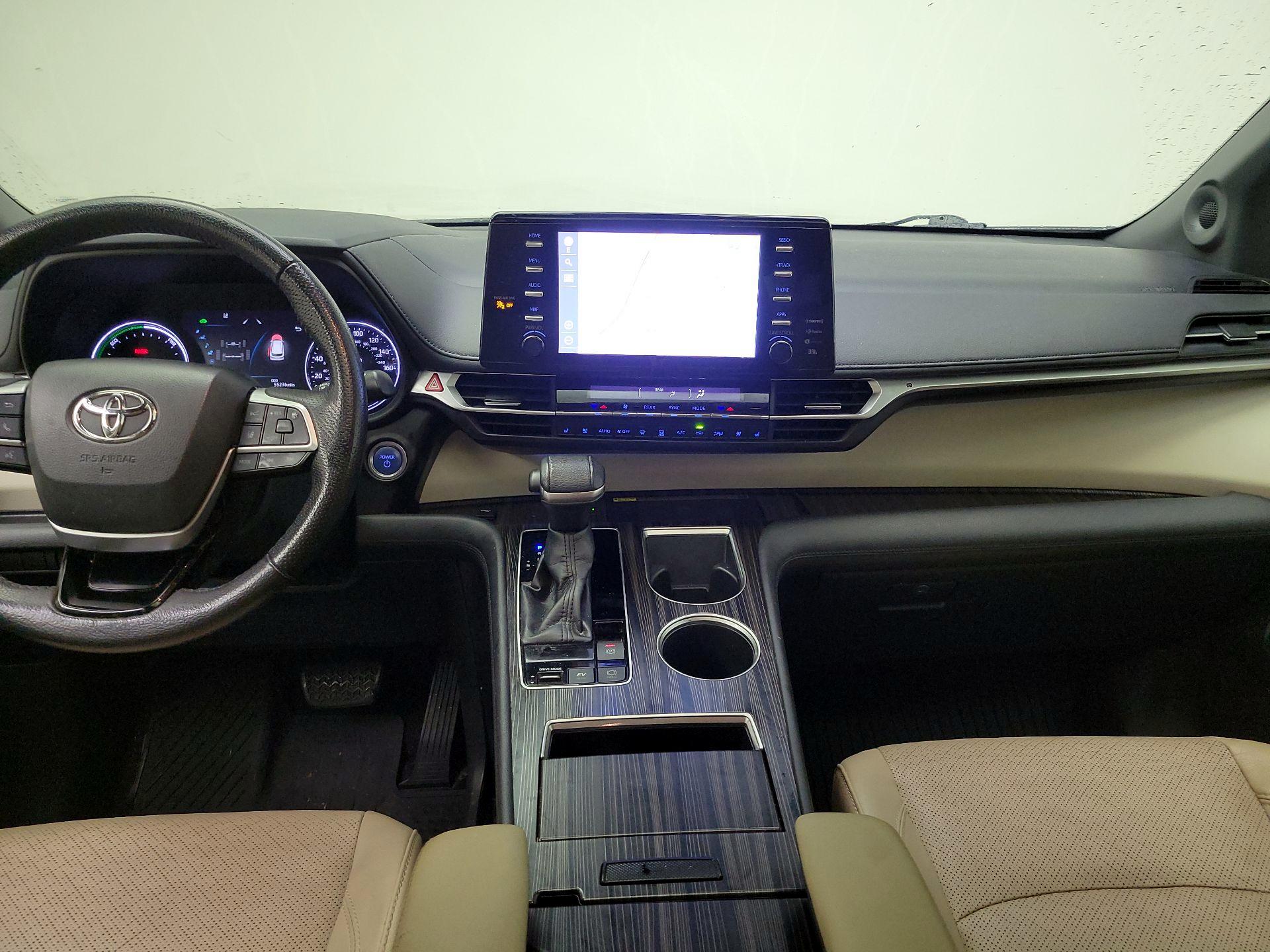 Thumbnail: 2021 Toyota Sienna - 9