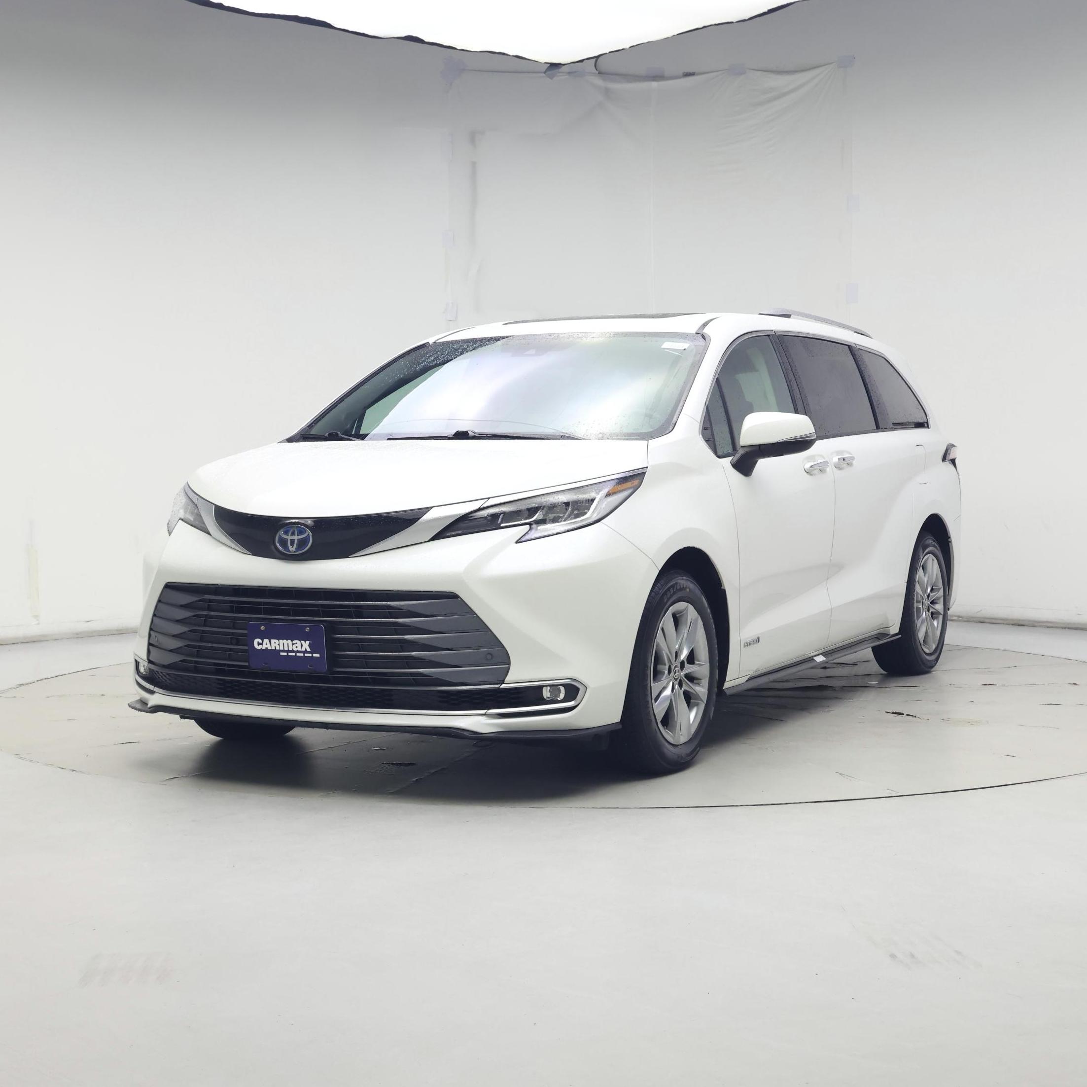 Thumbnail: 2021 Toyota Sienna - 4