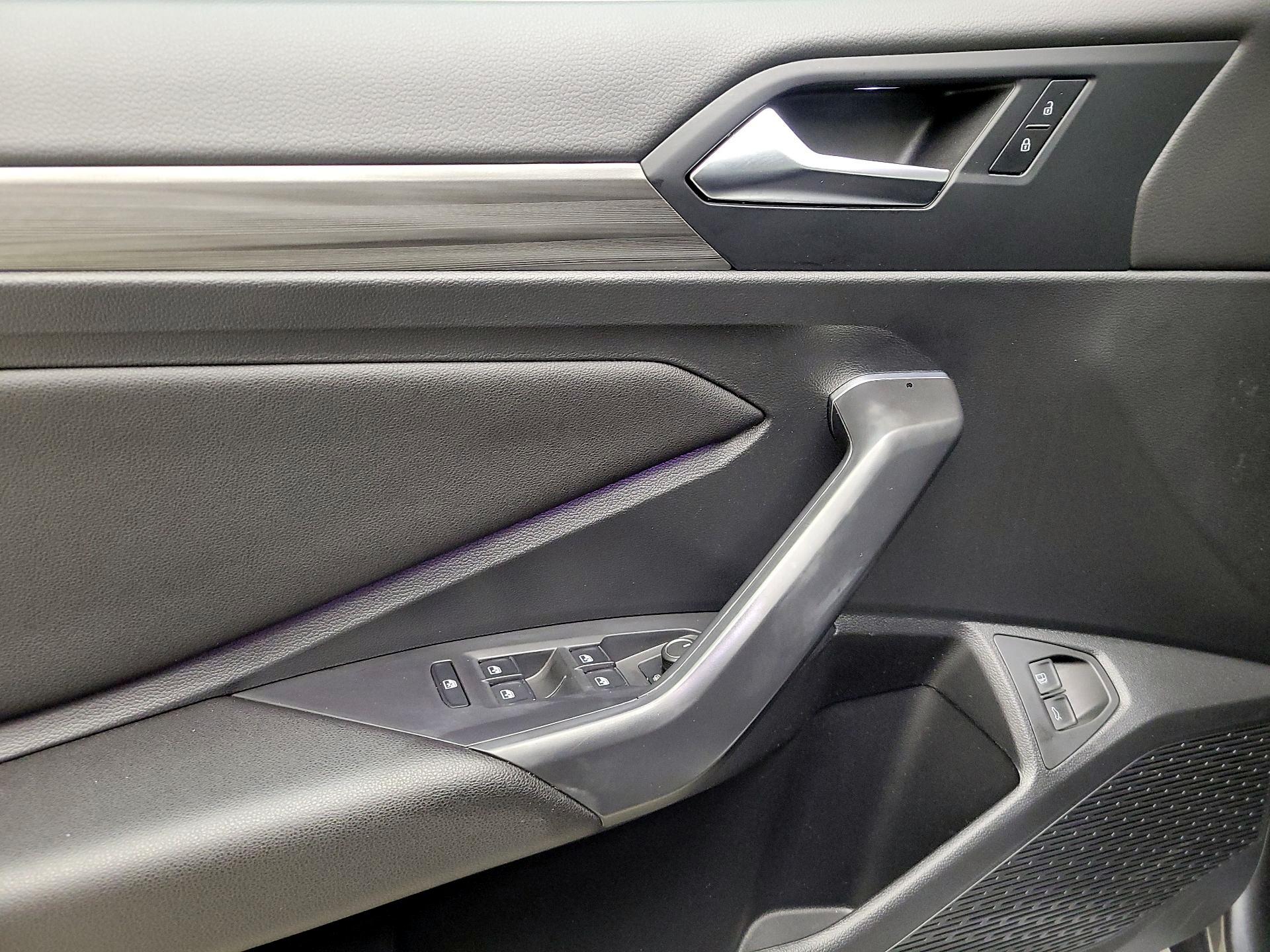 Thumbnail: 2021 Volkswagen Jetta - 12