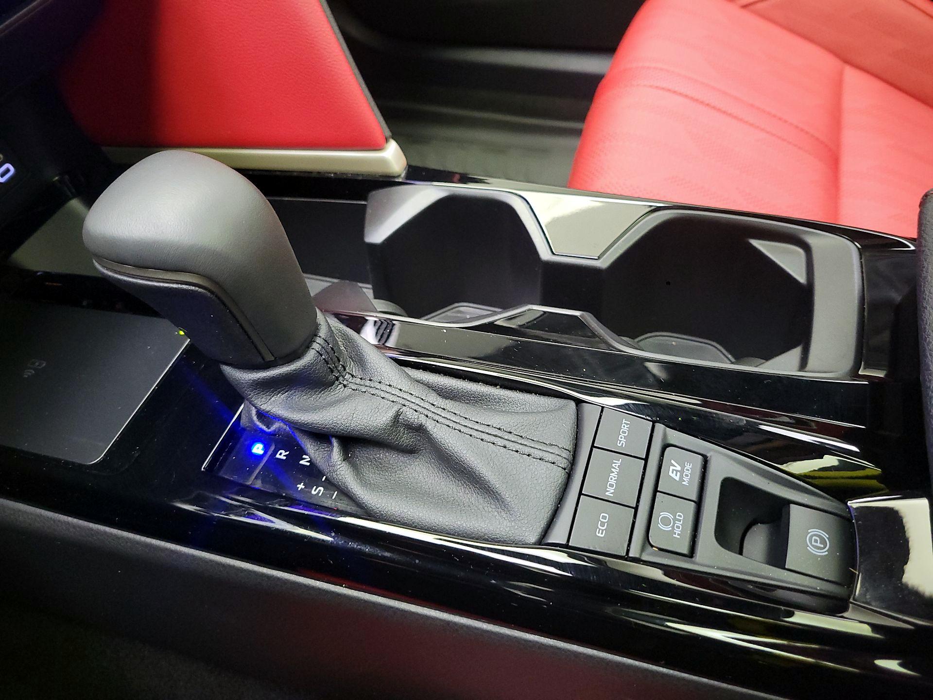 Thumbnail: 2025 Toyota Camry - 18