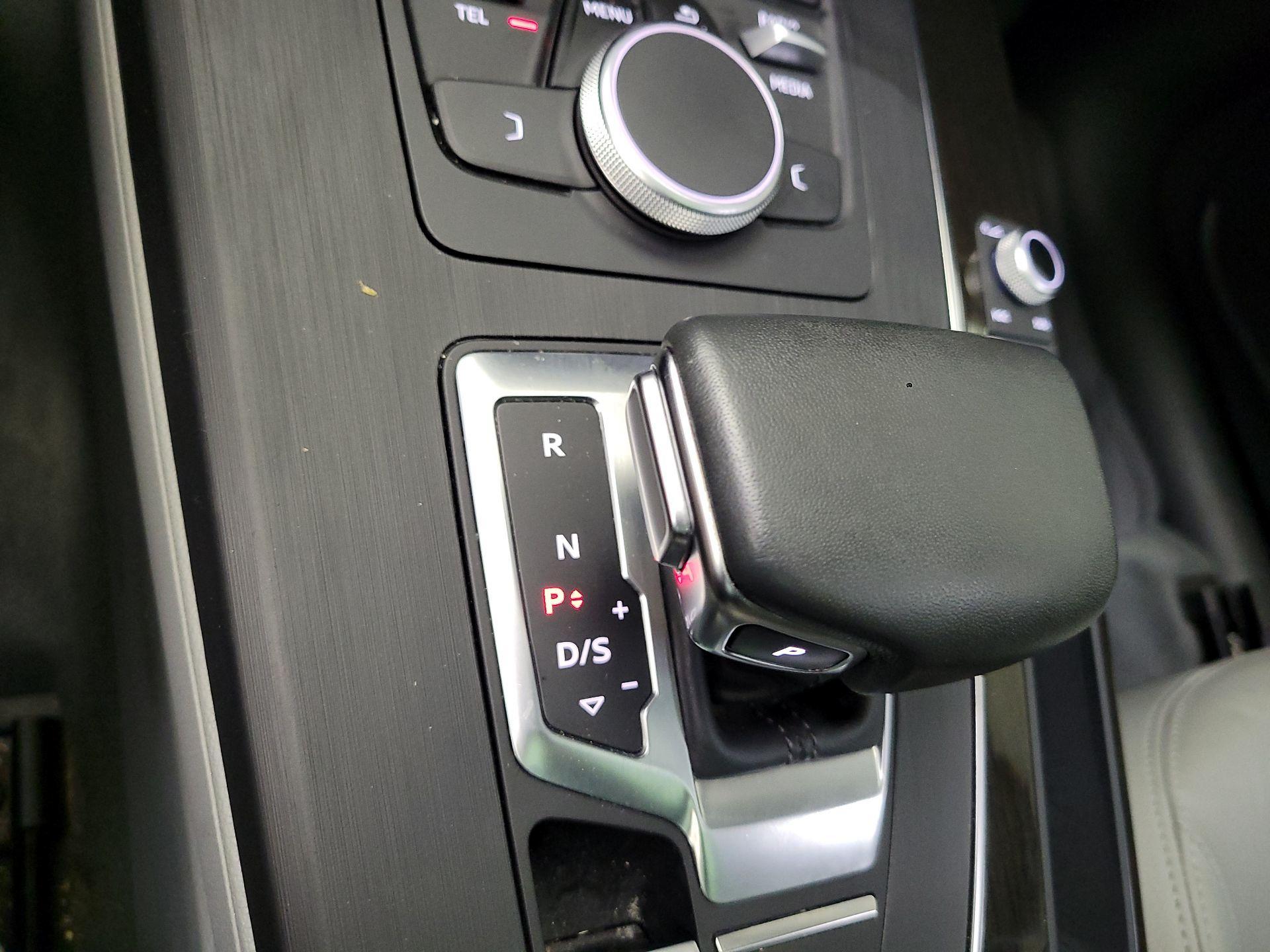Thumbnail: 2019 Audi Q5 - 17