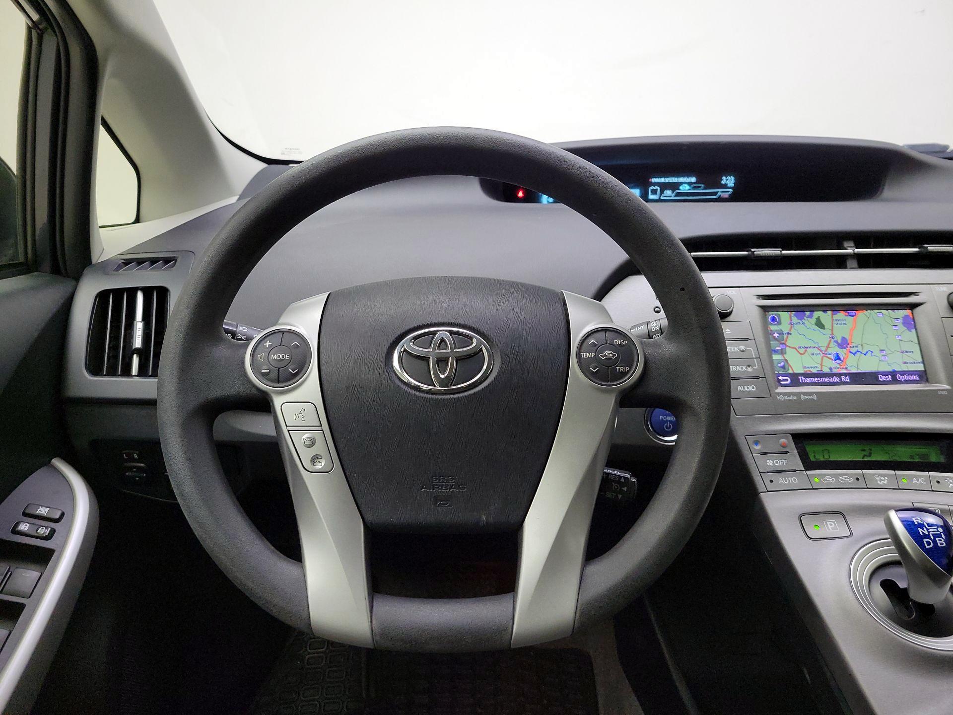 Thumbnail: 2013 Toyota Prius - 10