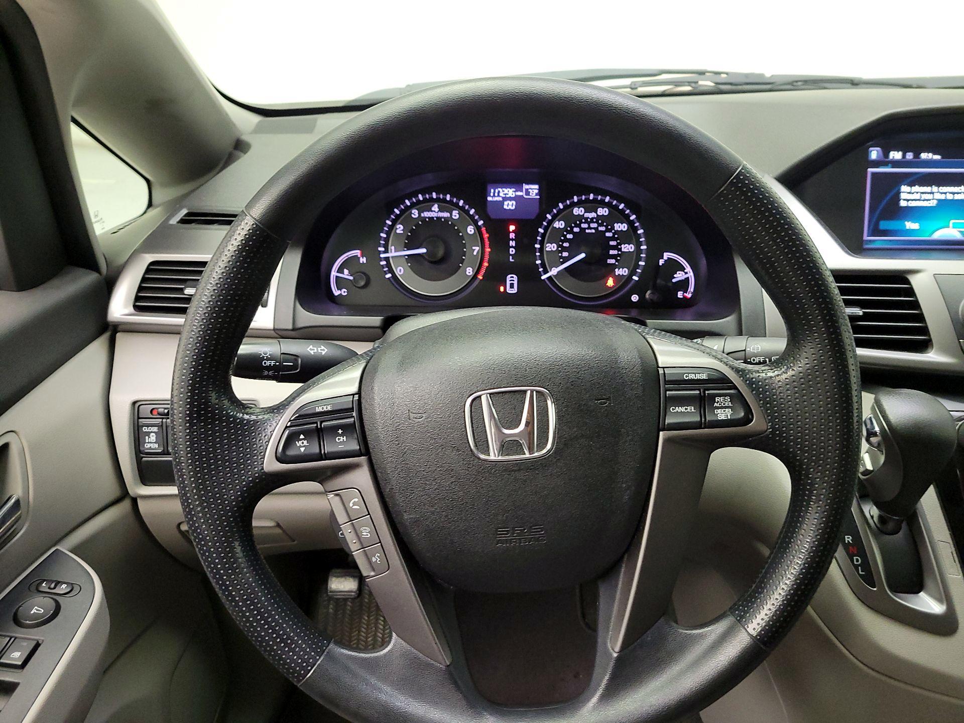 Thumbnail: 2015 Honda Odyssey - 10