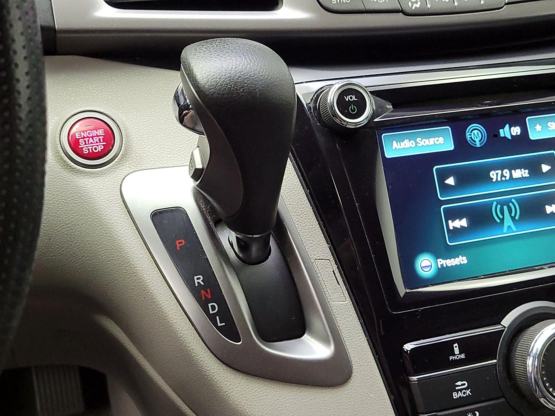 Thumbnail: 2015 Honda Odyssey - 17