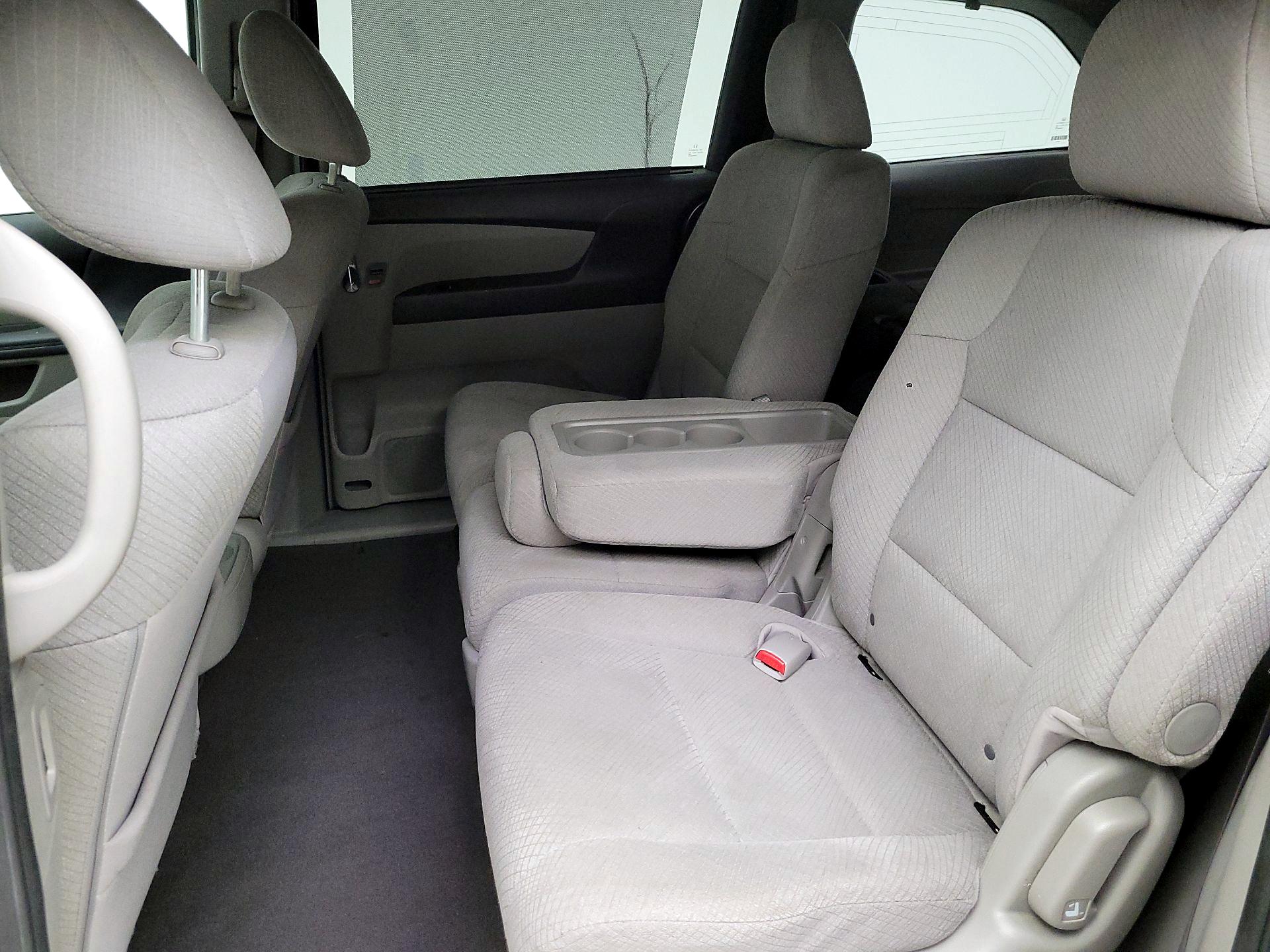 Thumbnail: 2015 Honda Odyssey - 19