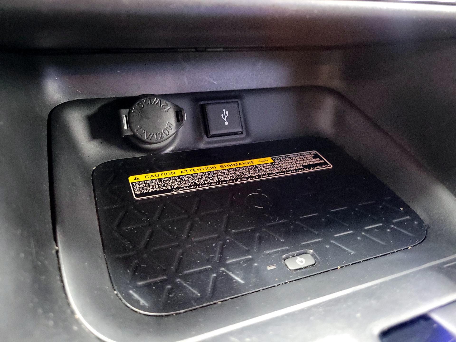 Thumbnail: 2021 Toyota RAV4 - 18