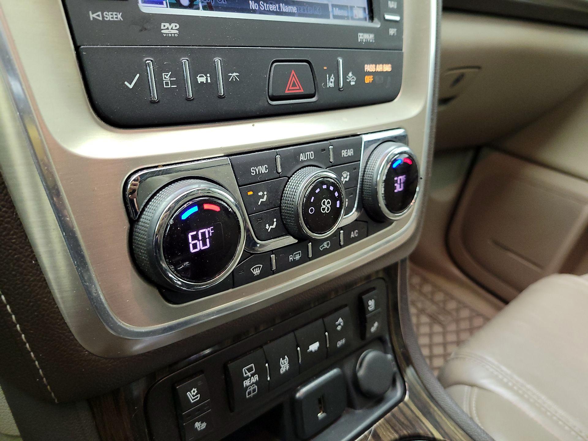 Thumbnail: 2016 GMC Acadia - 17