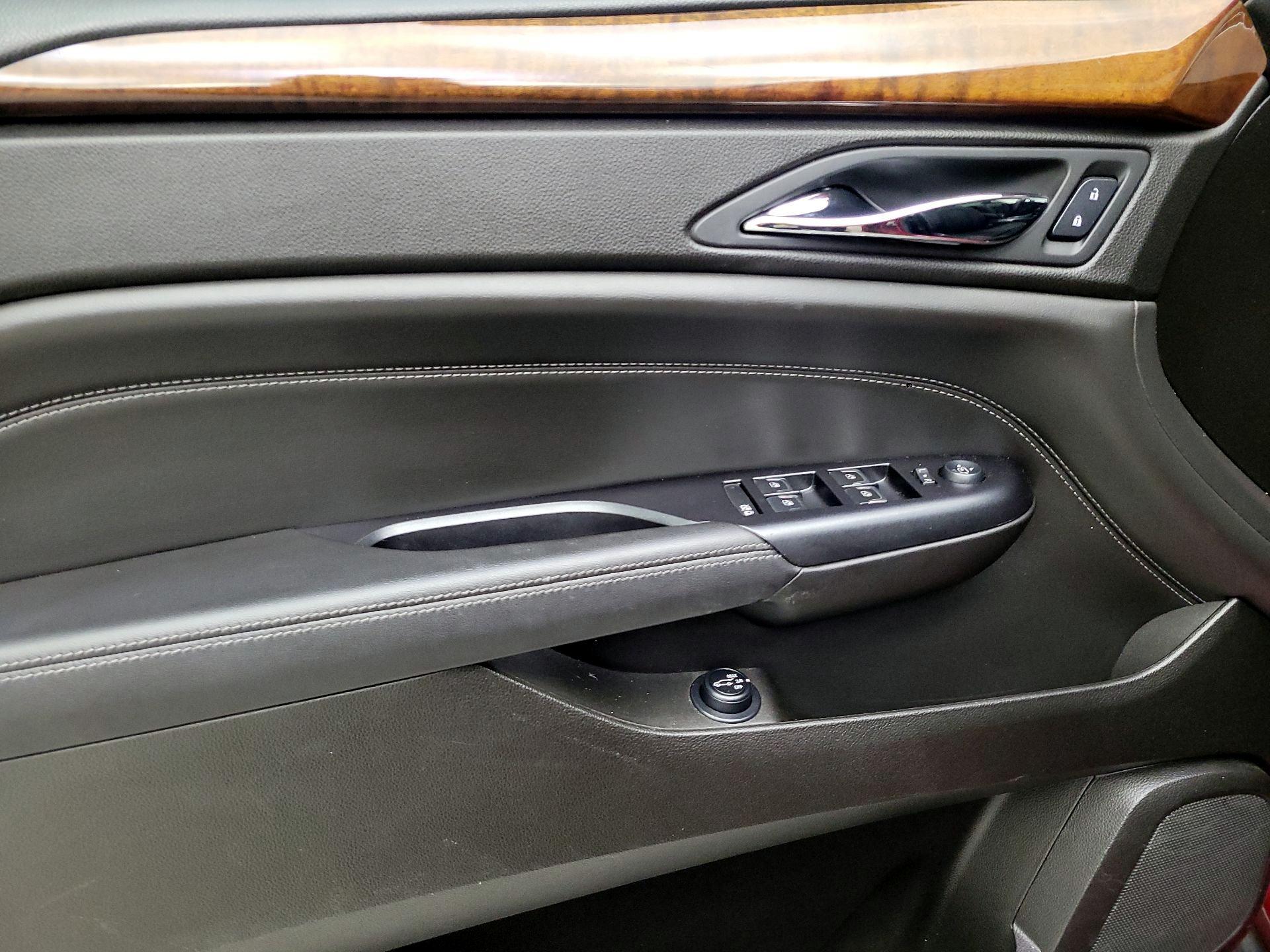 Thumbnail: 2015 Cadillac SRX - 12