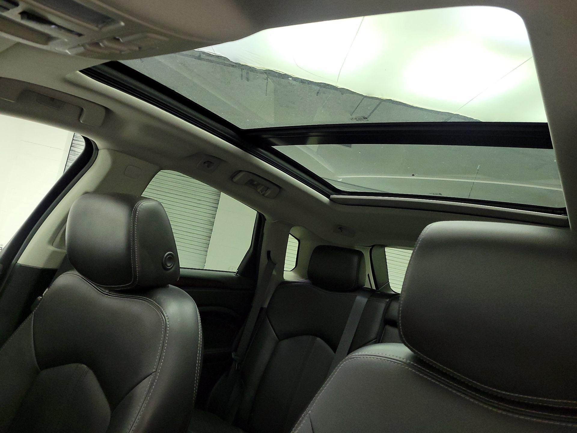 Thumbnail: 2015 Cadillac SRX - 20