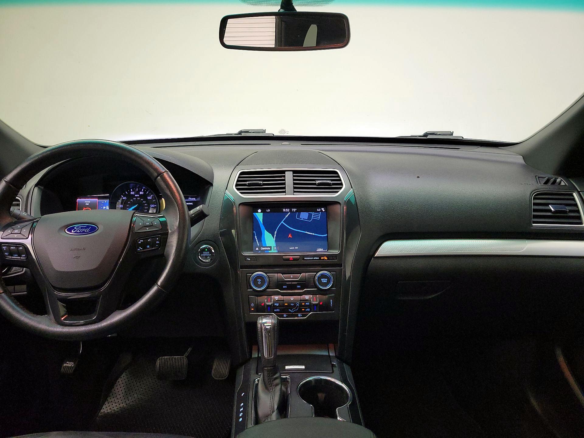 Thumbnail: 2017 Ford Explorer - 9