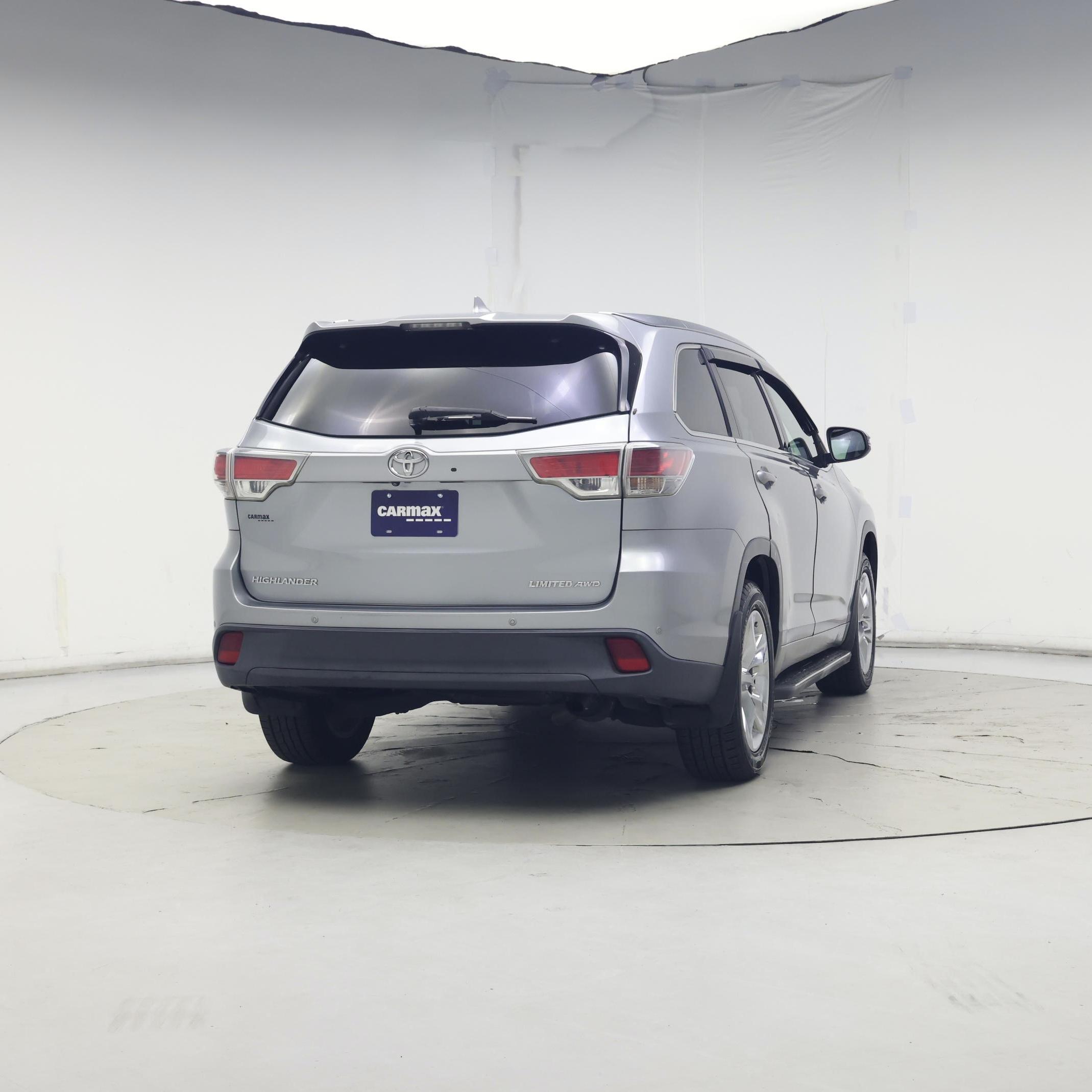 Thumbnail: 2015 Toyota Highlander - 8