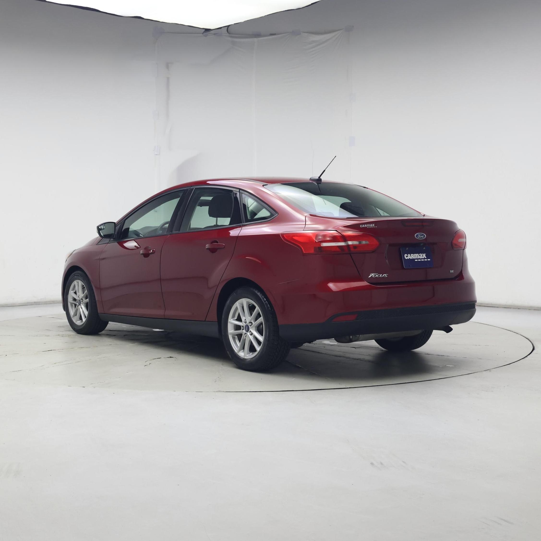 Thumbnail: 2017 Ford Focus - 2