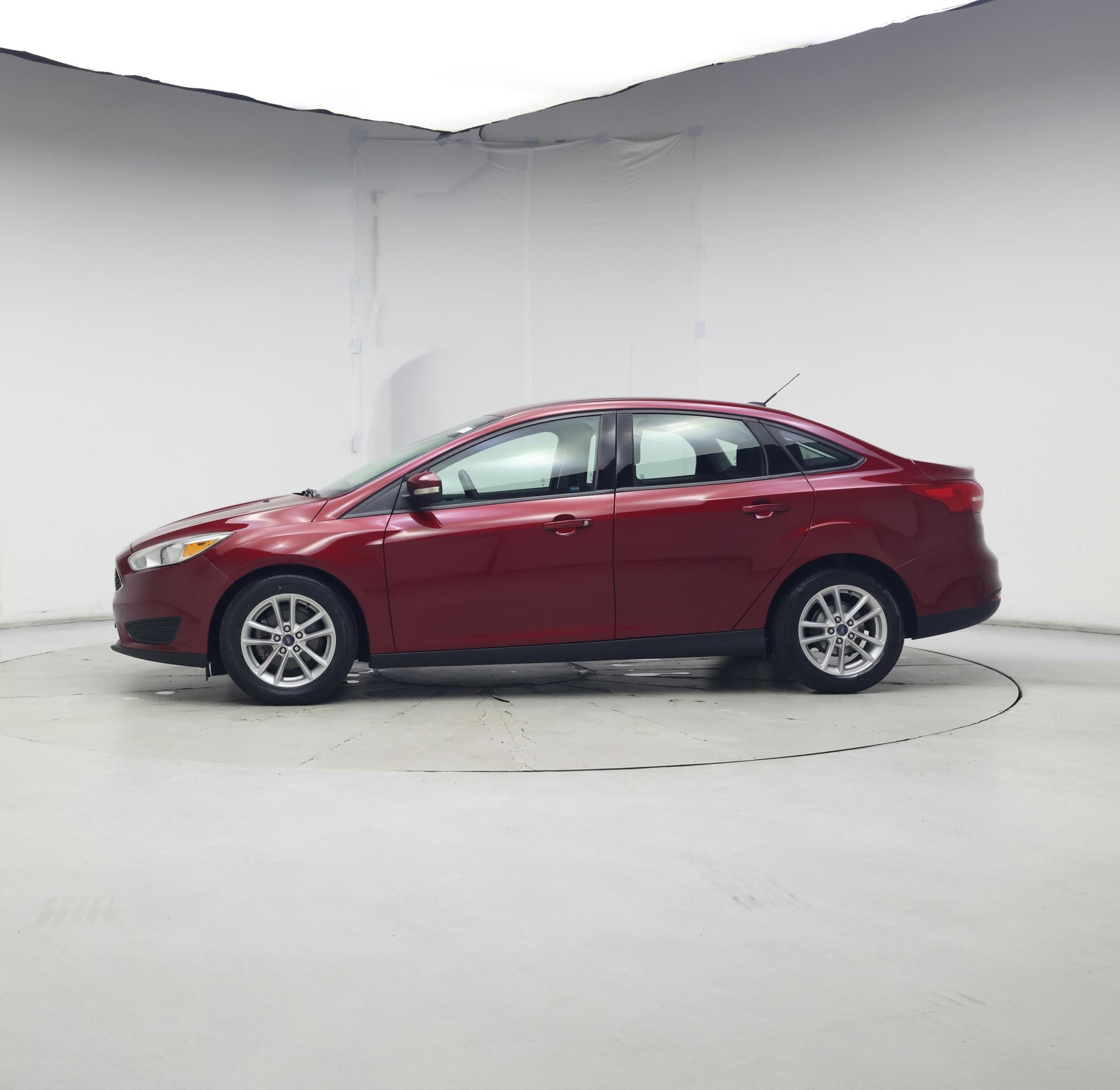 Thumbnail: 2017 Ford Focus - 3