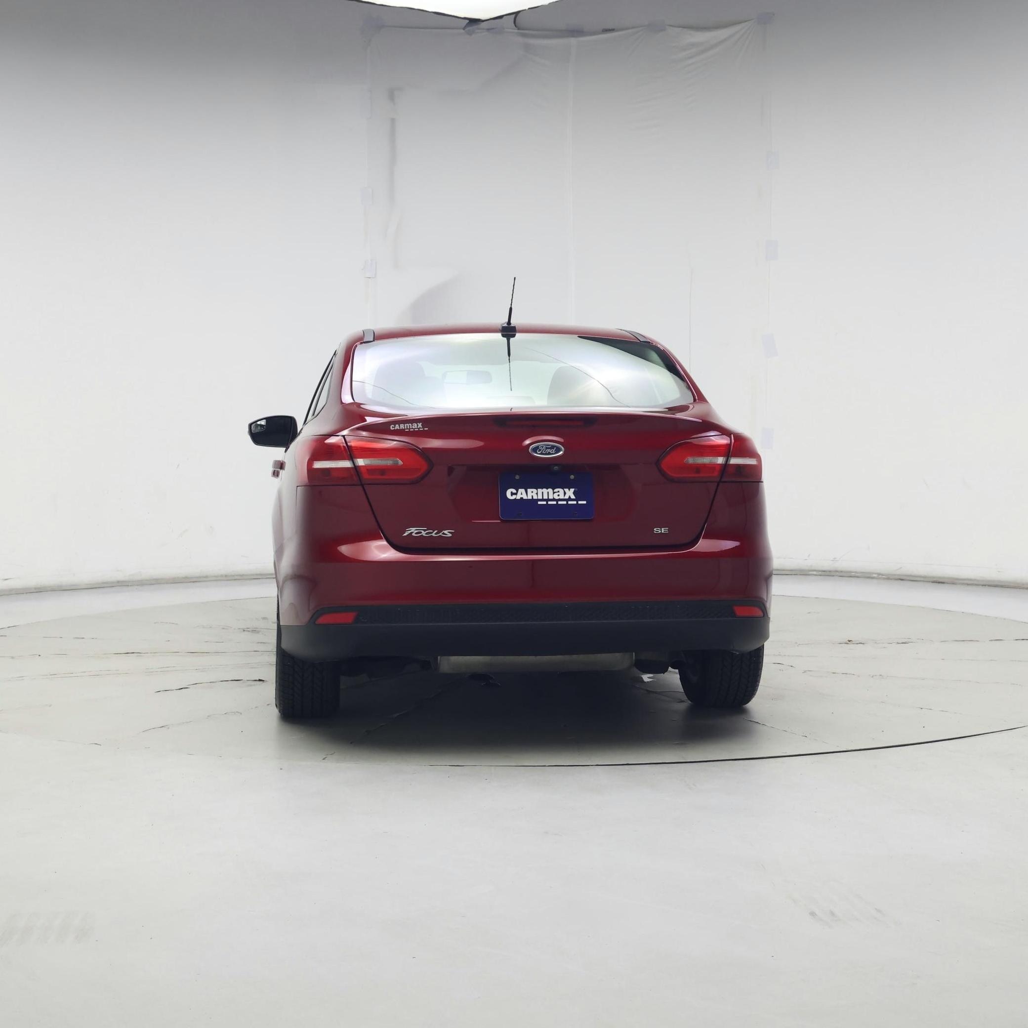 Thumbnail: 2017 Ford Focus - 6