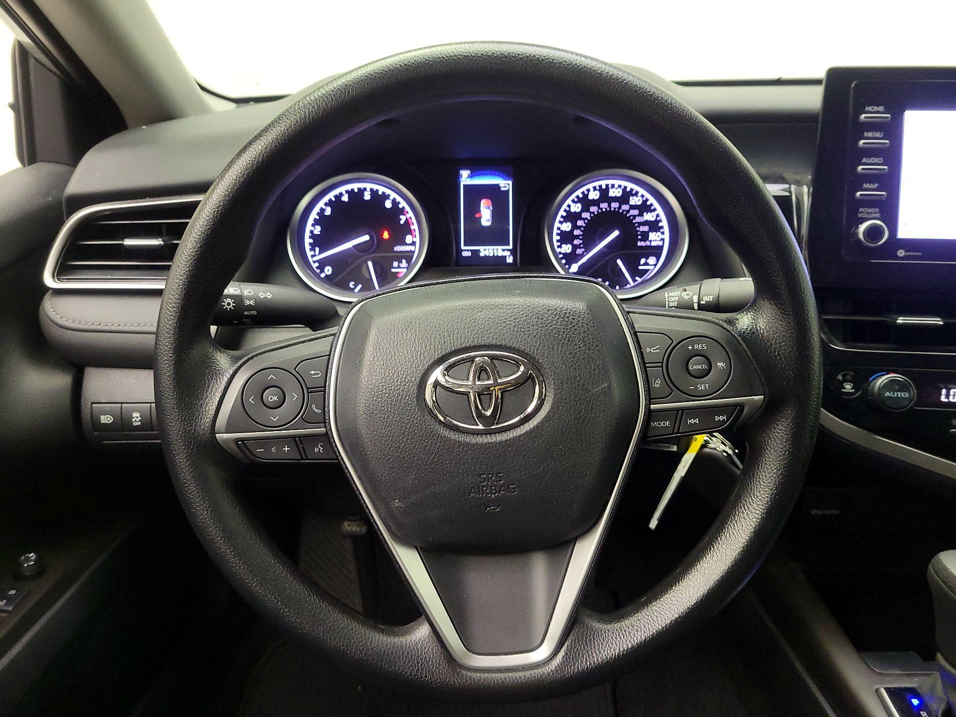 Thumbnail: 2022 Toyota Camry - 10