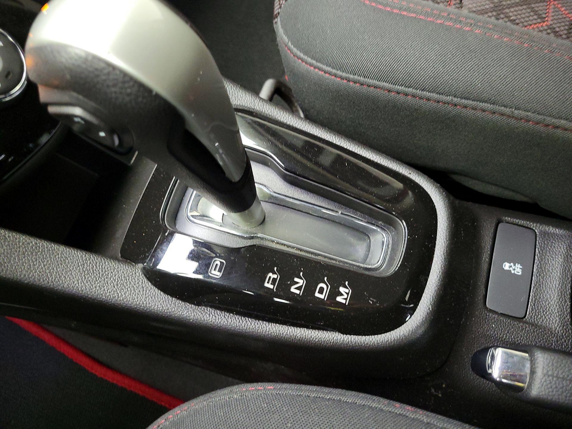 Thumbnail: 2018 Chevrolet Sonic - 18