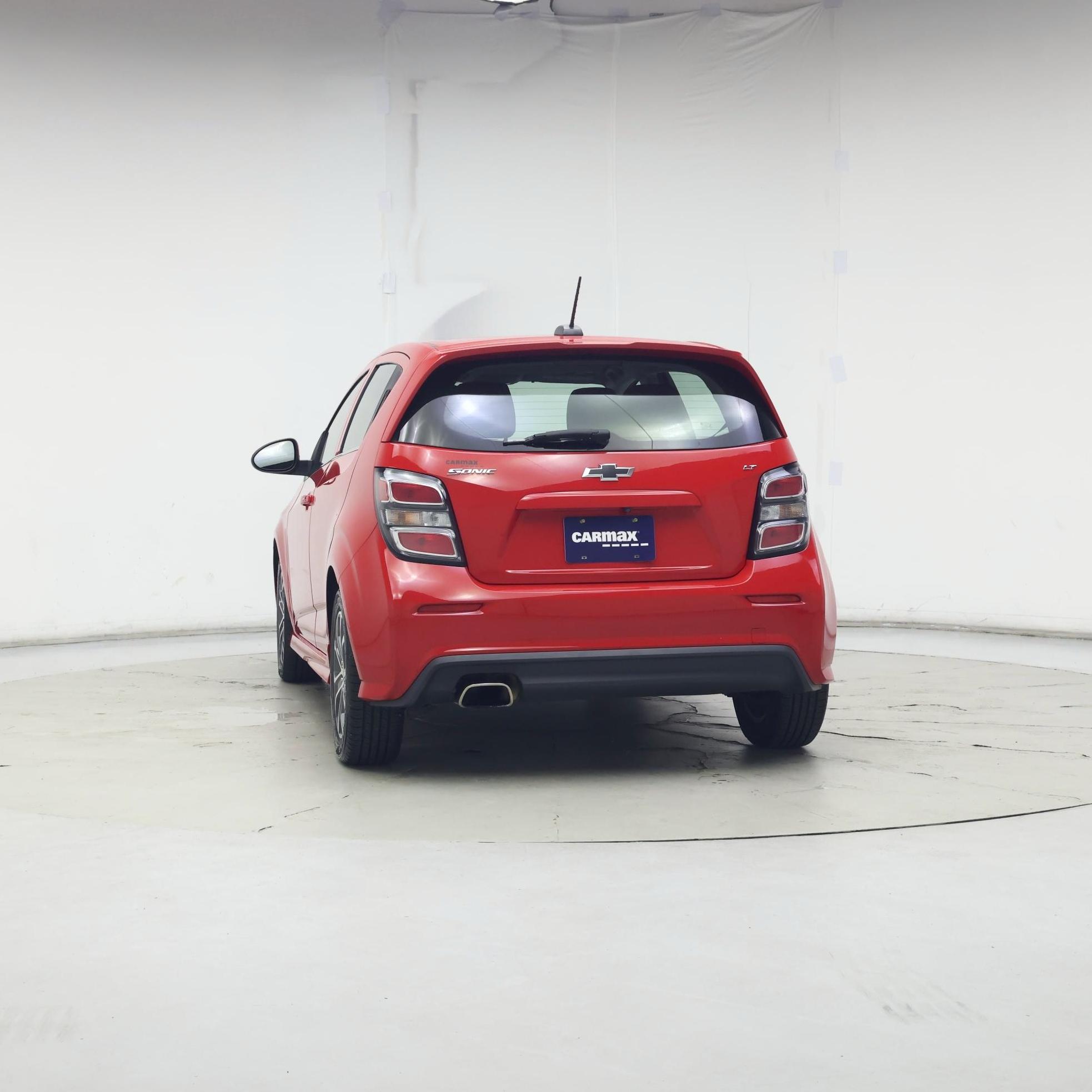 Thumbnail: 2018 Chevrolet Sonic - 6