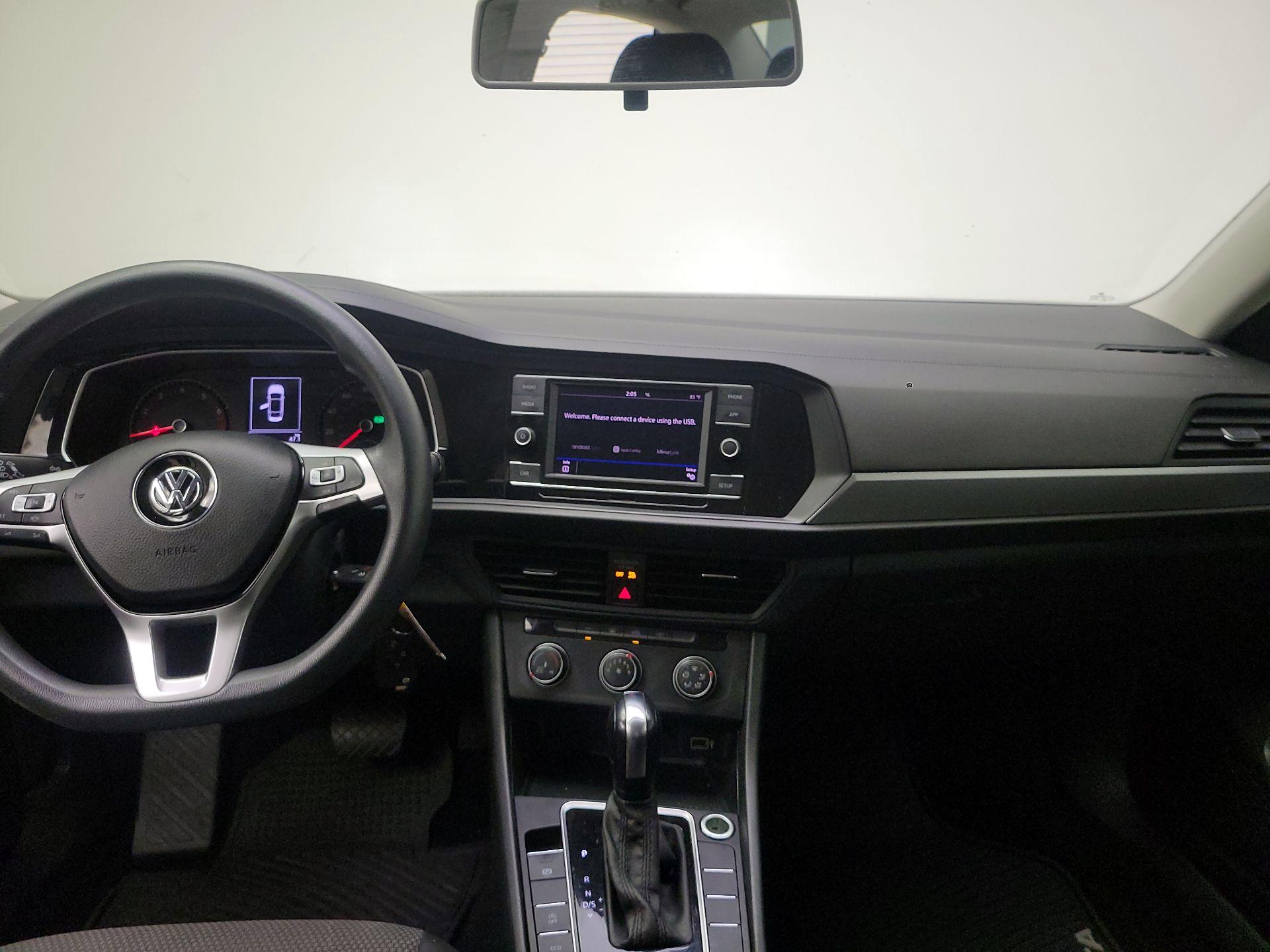 Thumbnail: 2019 Volkswagen Jetta - 9