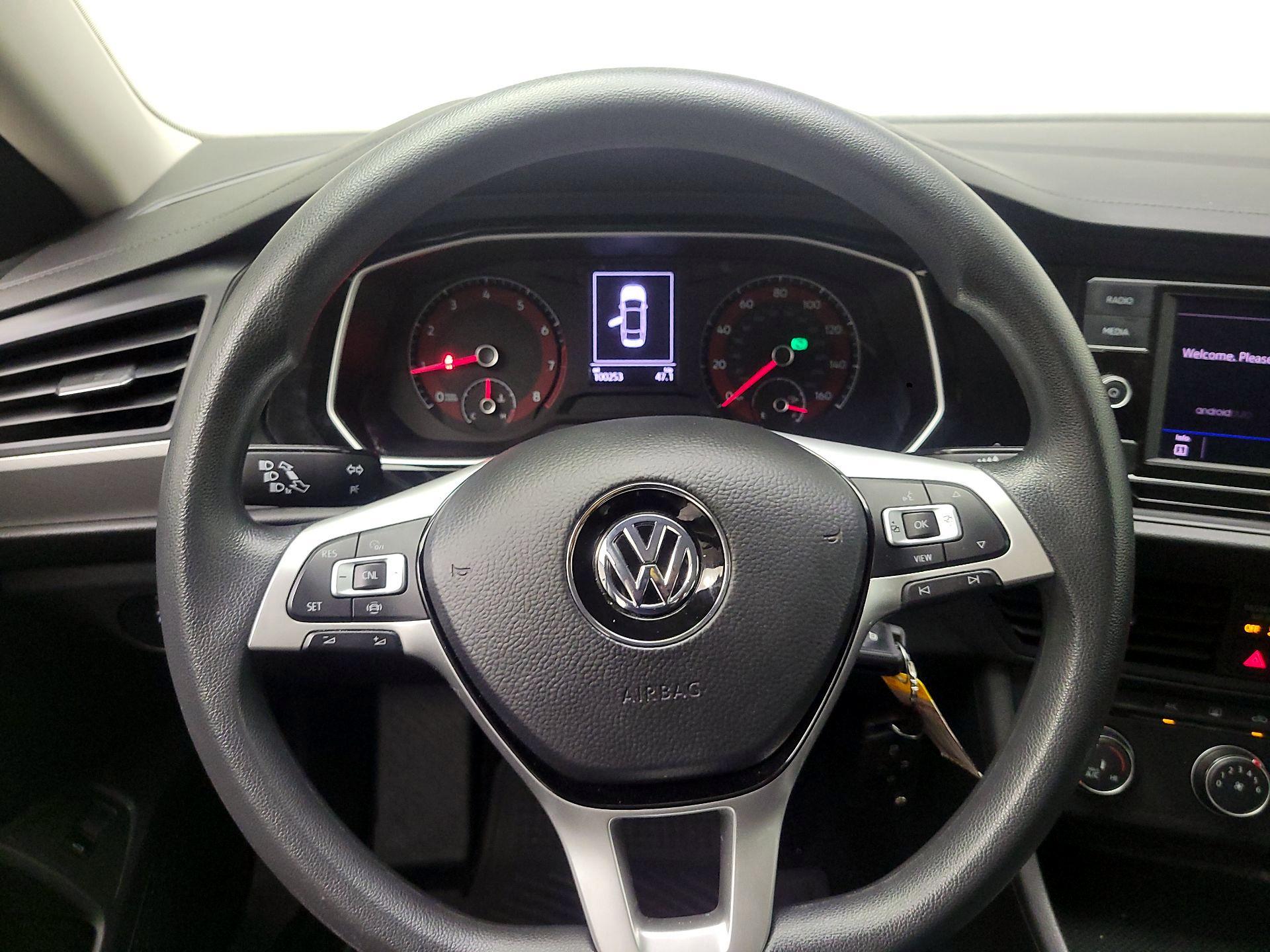 Thumbnail: 2019 Volkswagen Jetta - 10