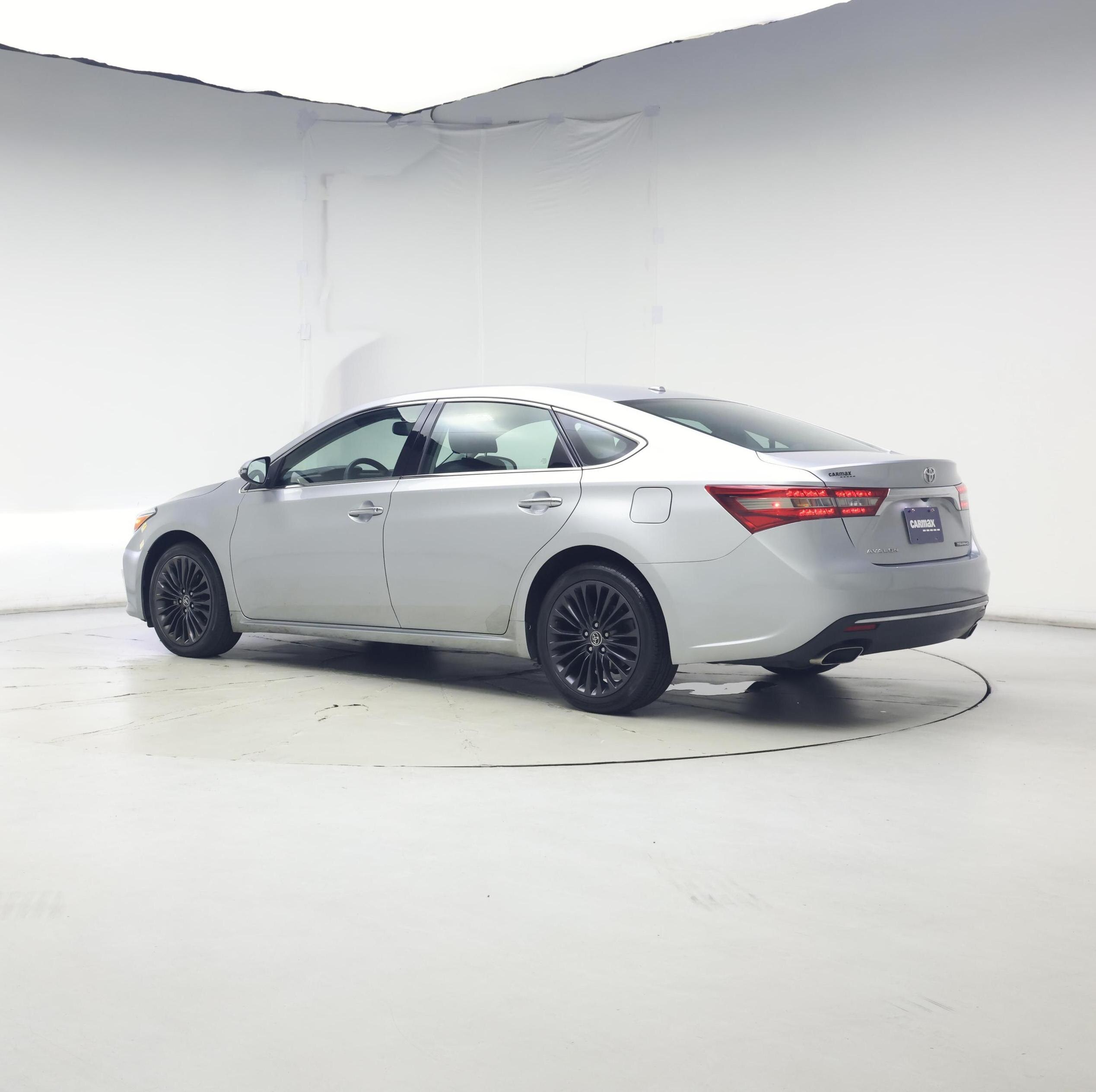 Thumbnail: 2016 Toyota Avalon - 2