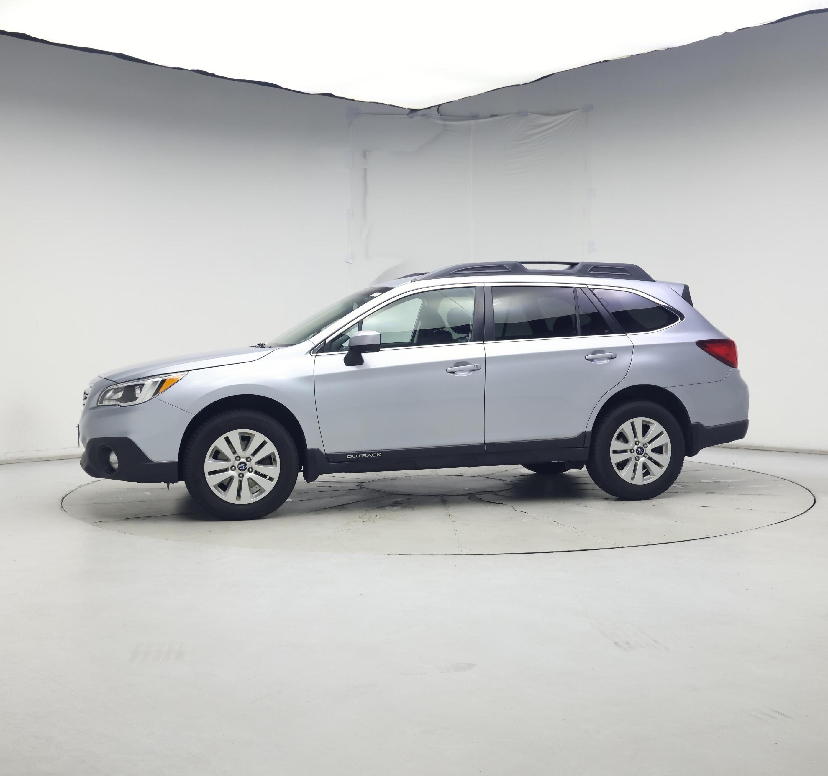 Thumbnail: 2016 Subaru Outback - 3
