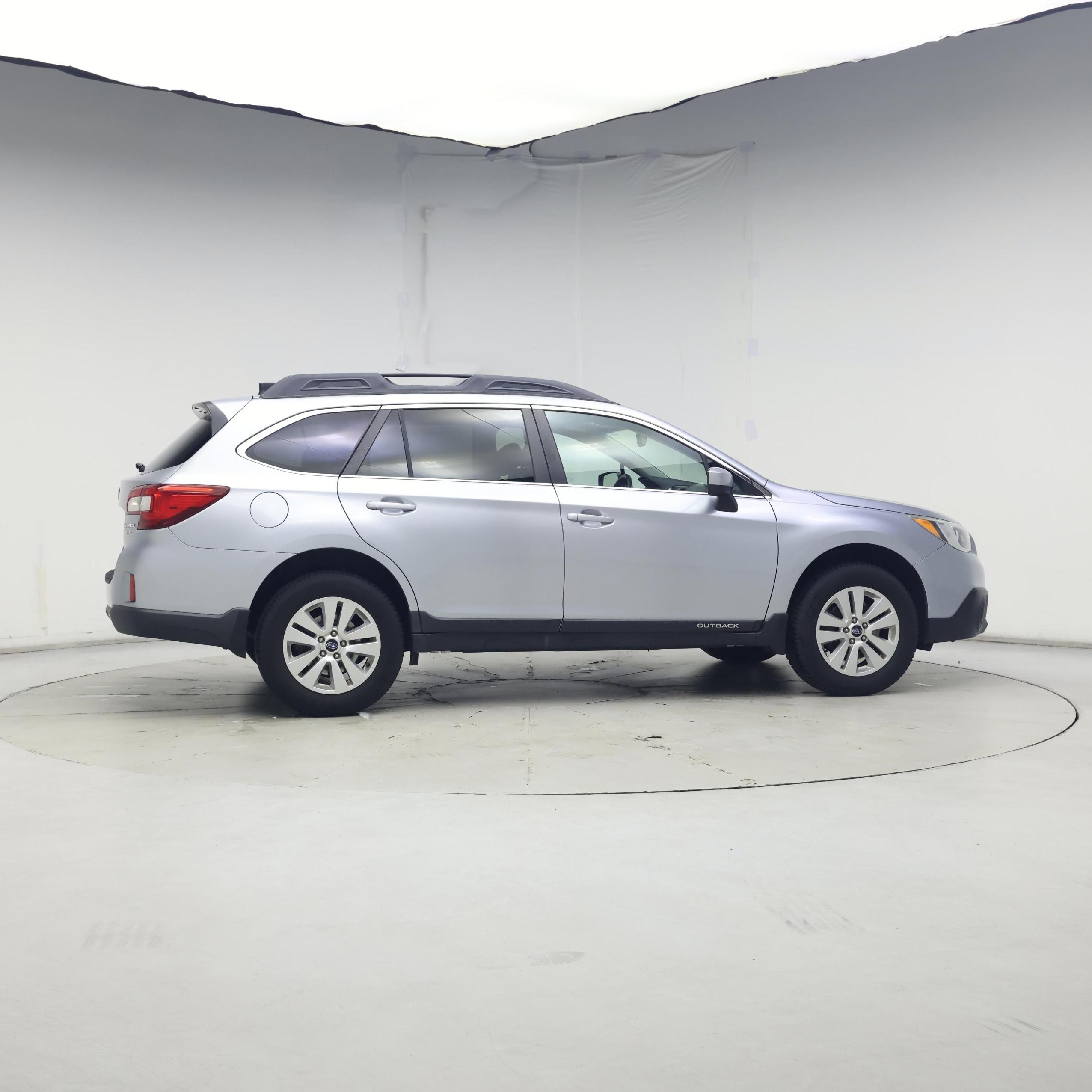Thumbnail: 2016 Subaru Outback - 7