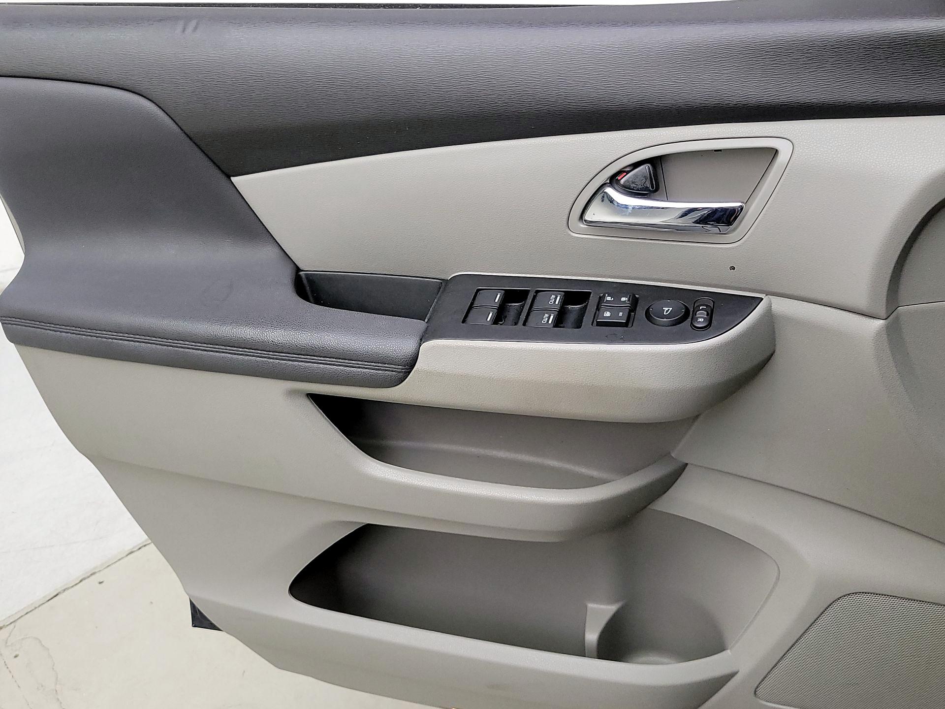 Thumbnail: 2016 Honda Odyssey - 12