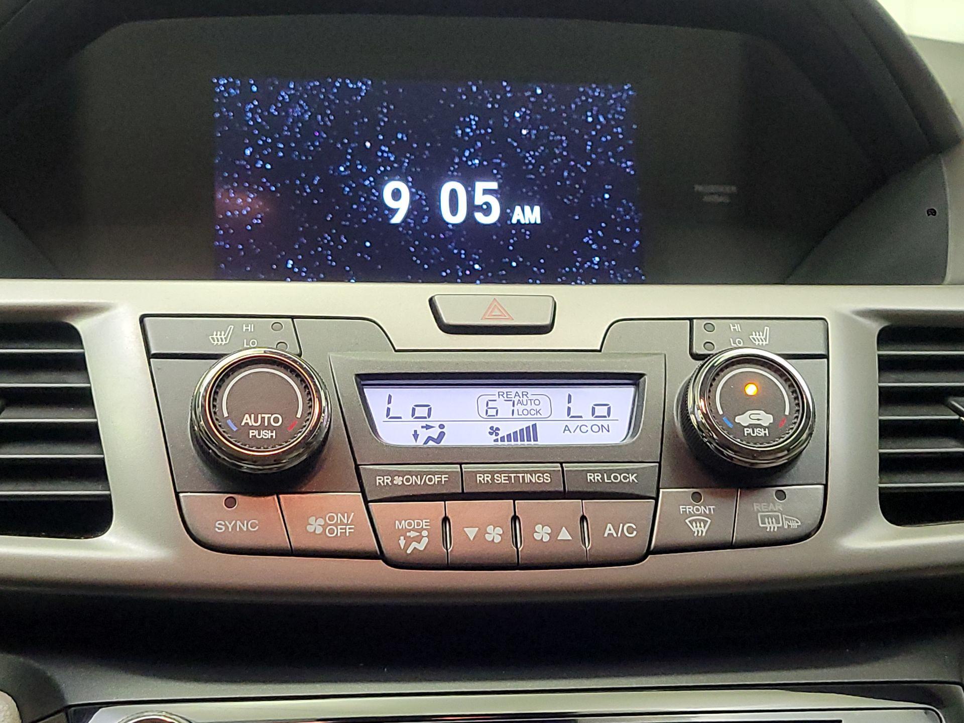 Thumbnail: 2016 Honda Odyssey - 16