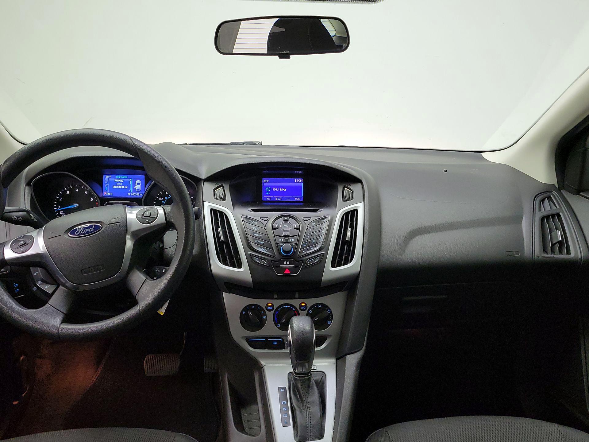 Thumbnail: 2014 Ford Focus - 9