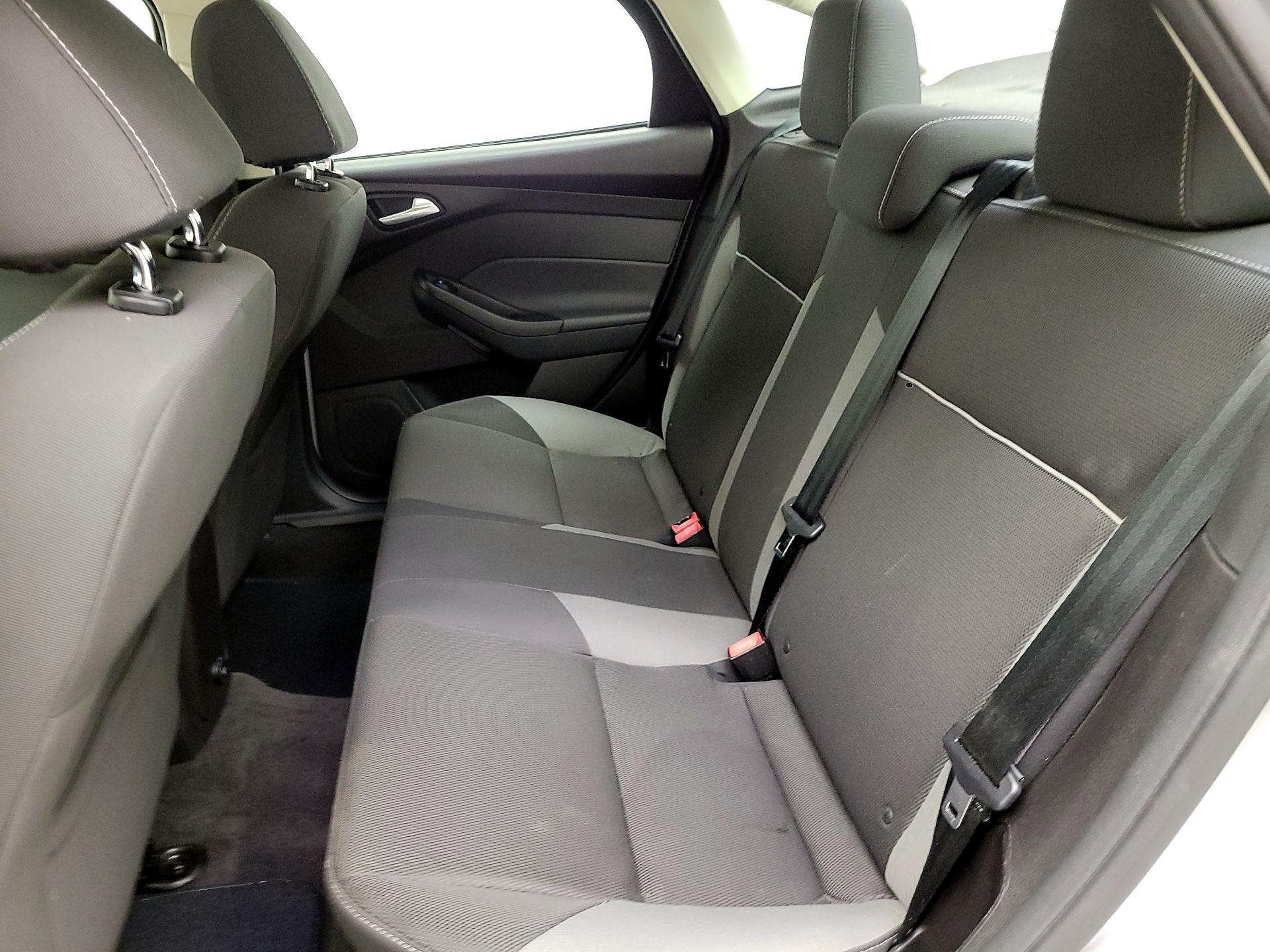 Thumbnail: 2014 Ford Focus - 18