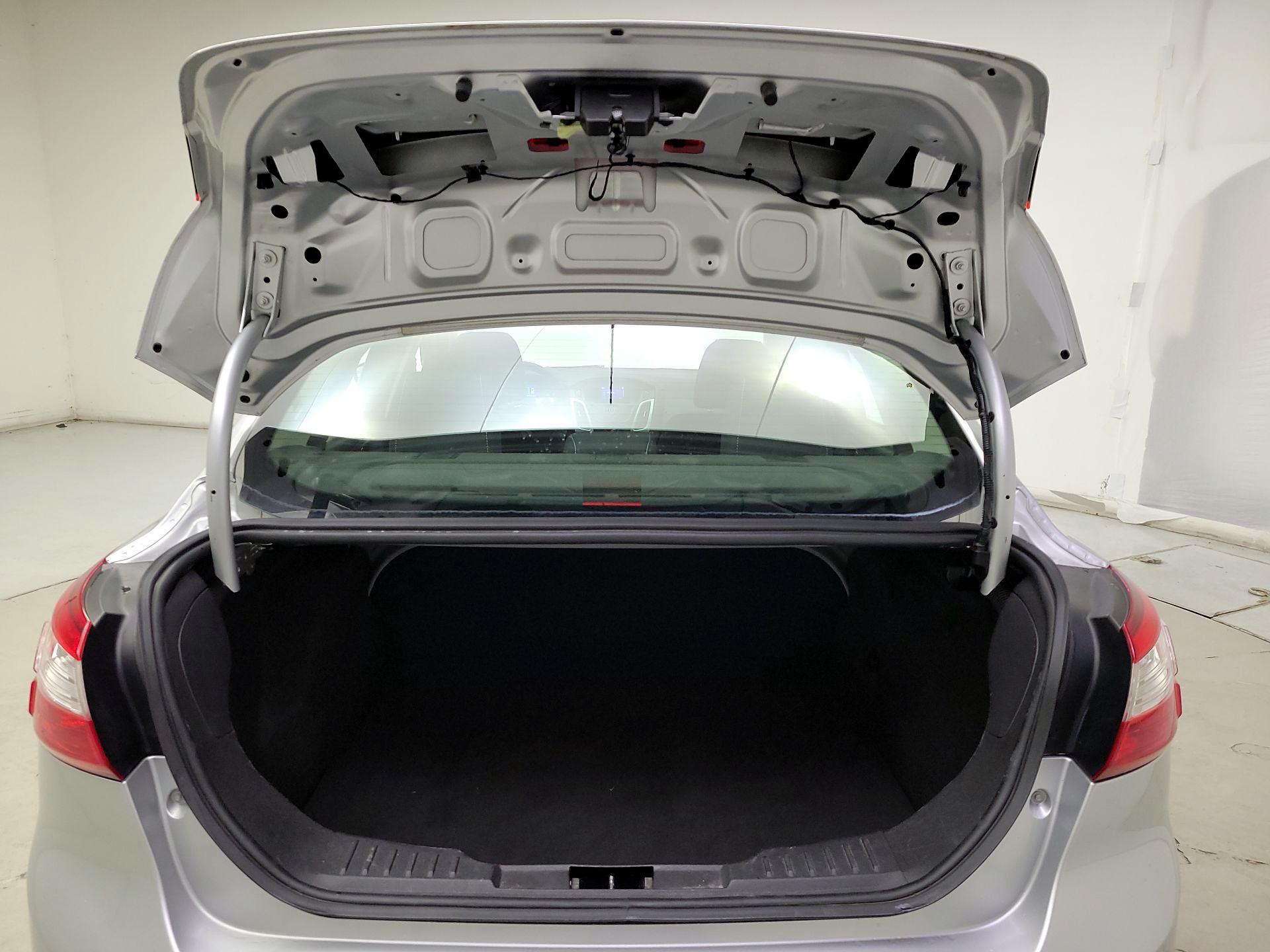 Thumbnail: 2014 Ford Focus - 19