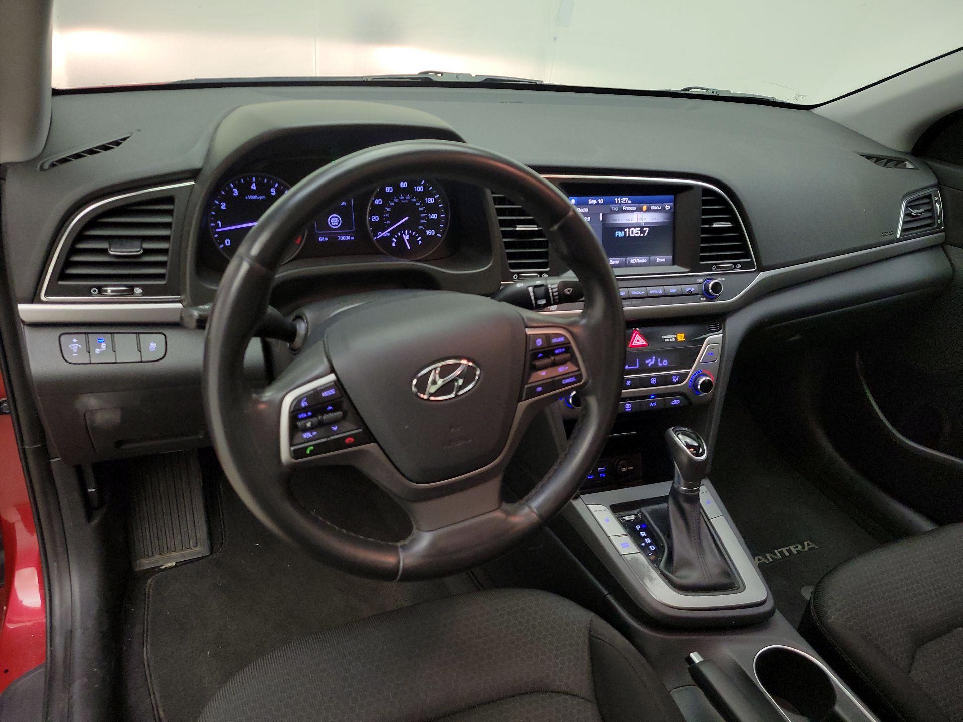 Thumbnail: 2017 Hyundai Elantra - 9