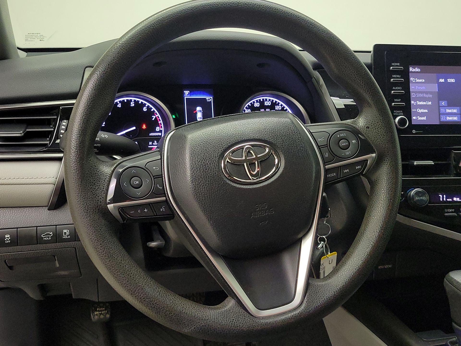 Thumbnail: 2022 Toyota Camry - 10
