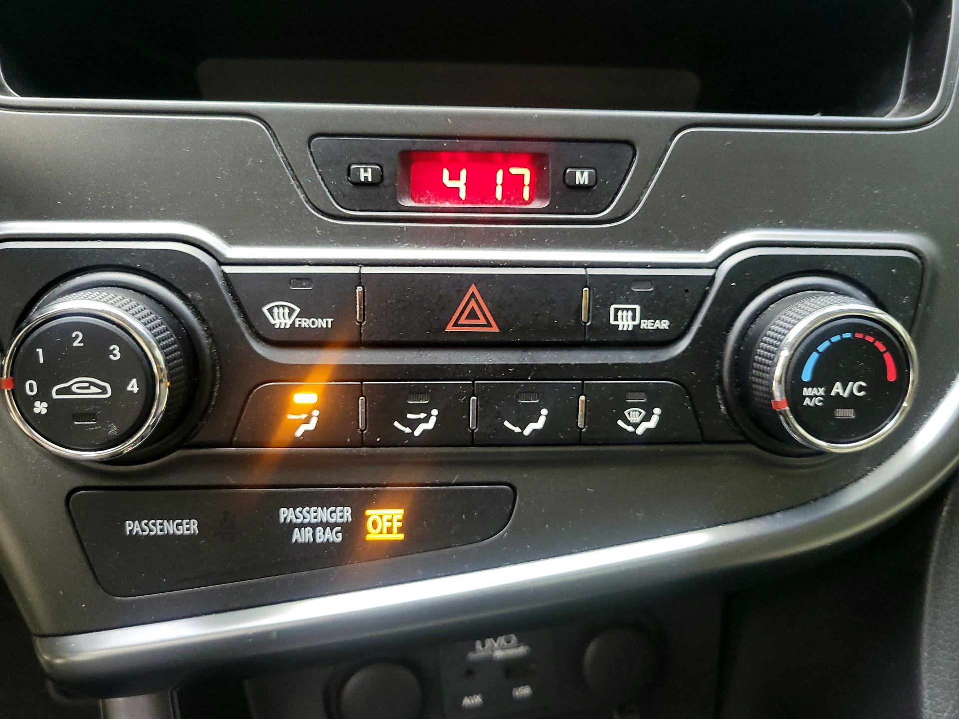 Thumbnail: 2013 Kia Optima - 16