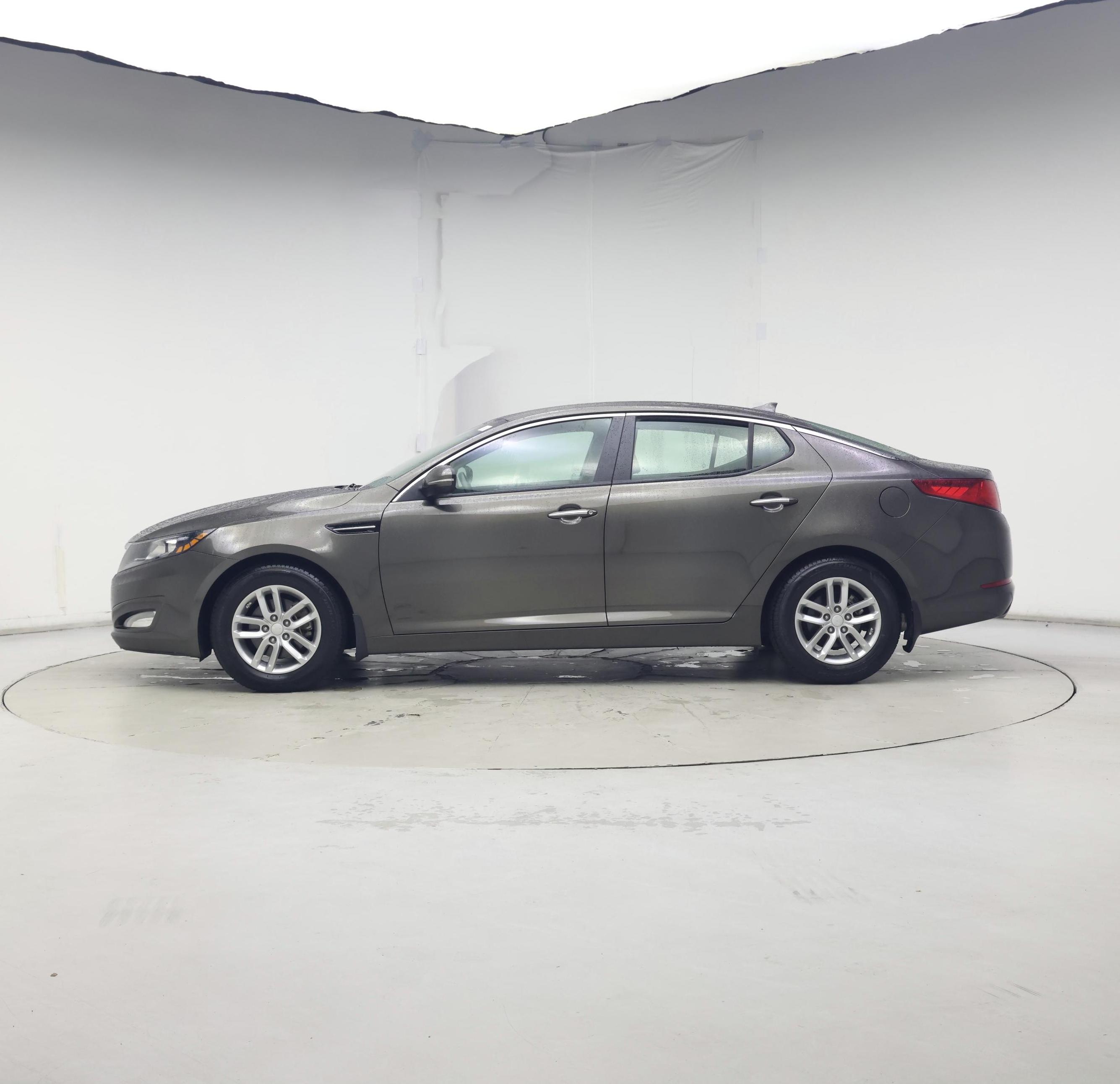 Thumbnail: 2013 Kia Optima - 3
