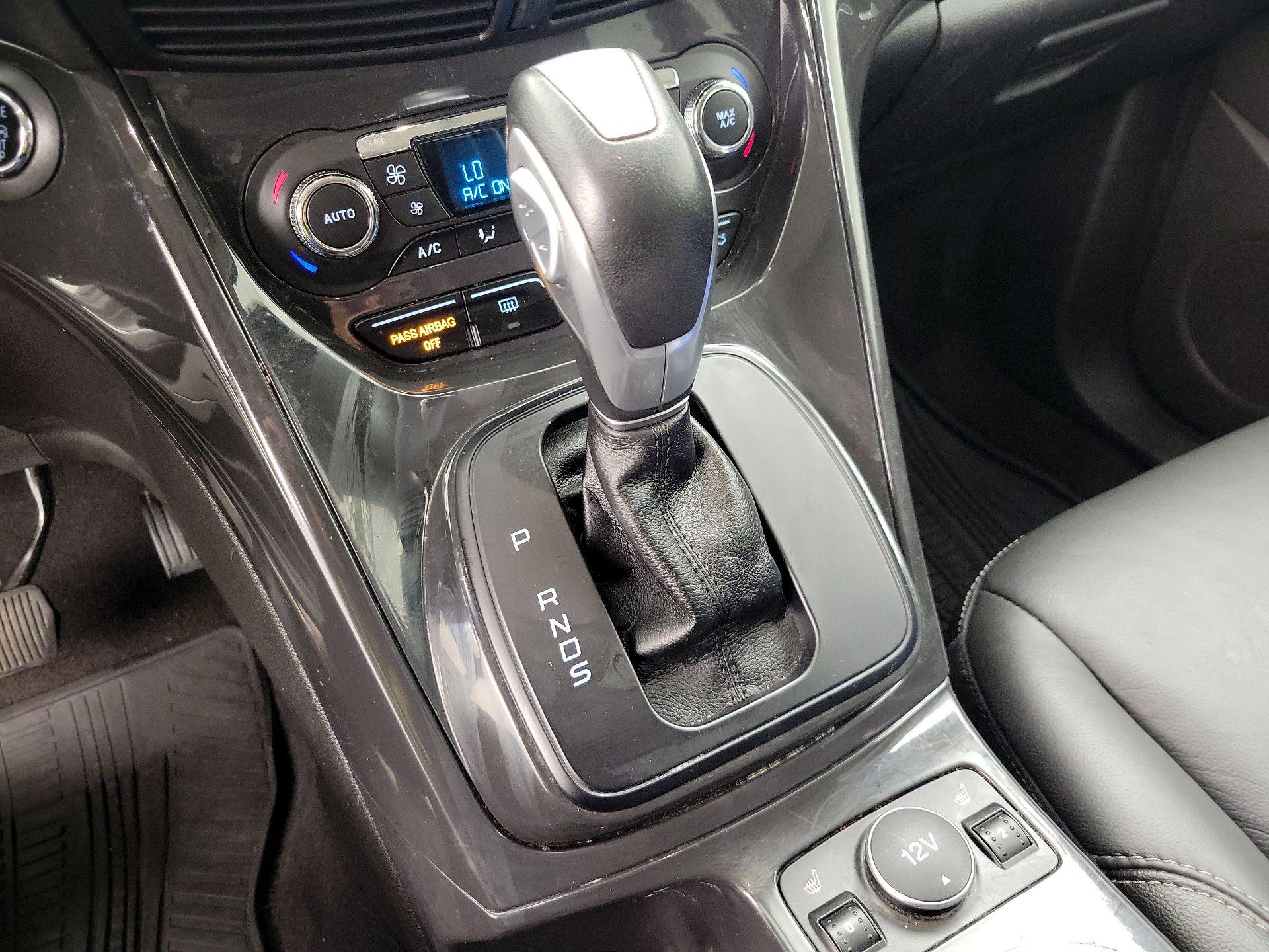 Thumbnail: 2015 Ford Escape - 16
