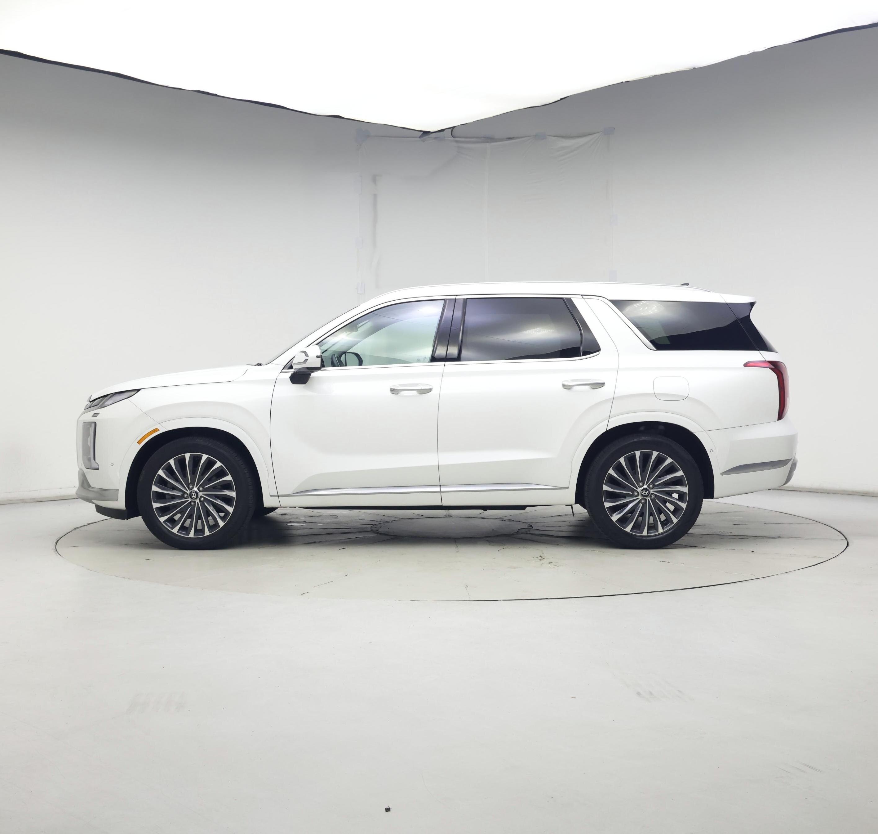 Thumbnail: 2023 Hyundai Palisade - 3