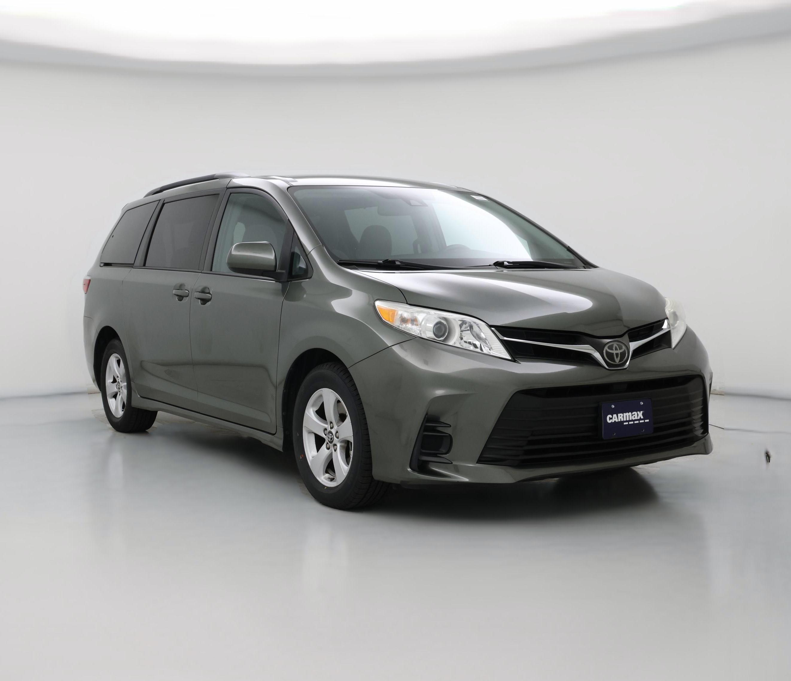 Thumbnail: 2018 Toyota Sienna - 1