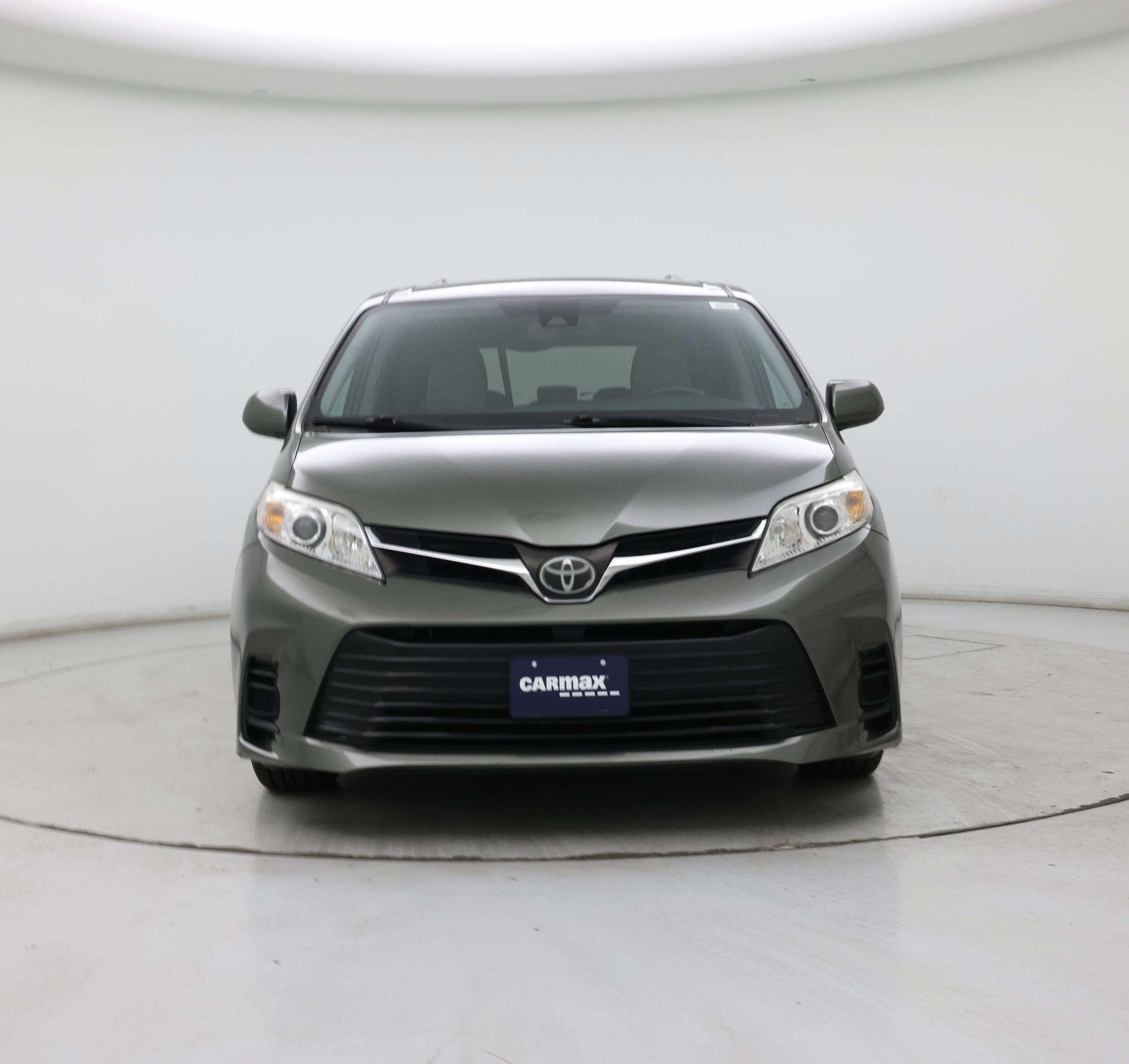 Thumbnail: 2018 Toyota Sienna - 5