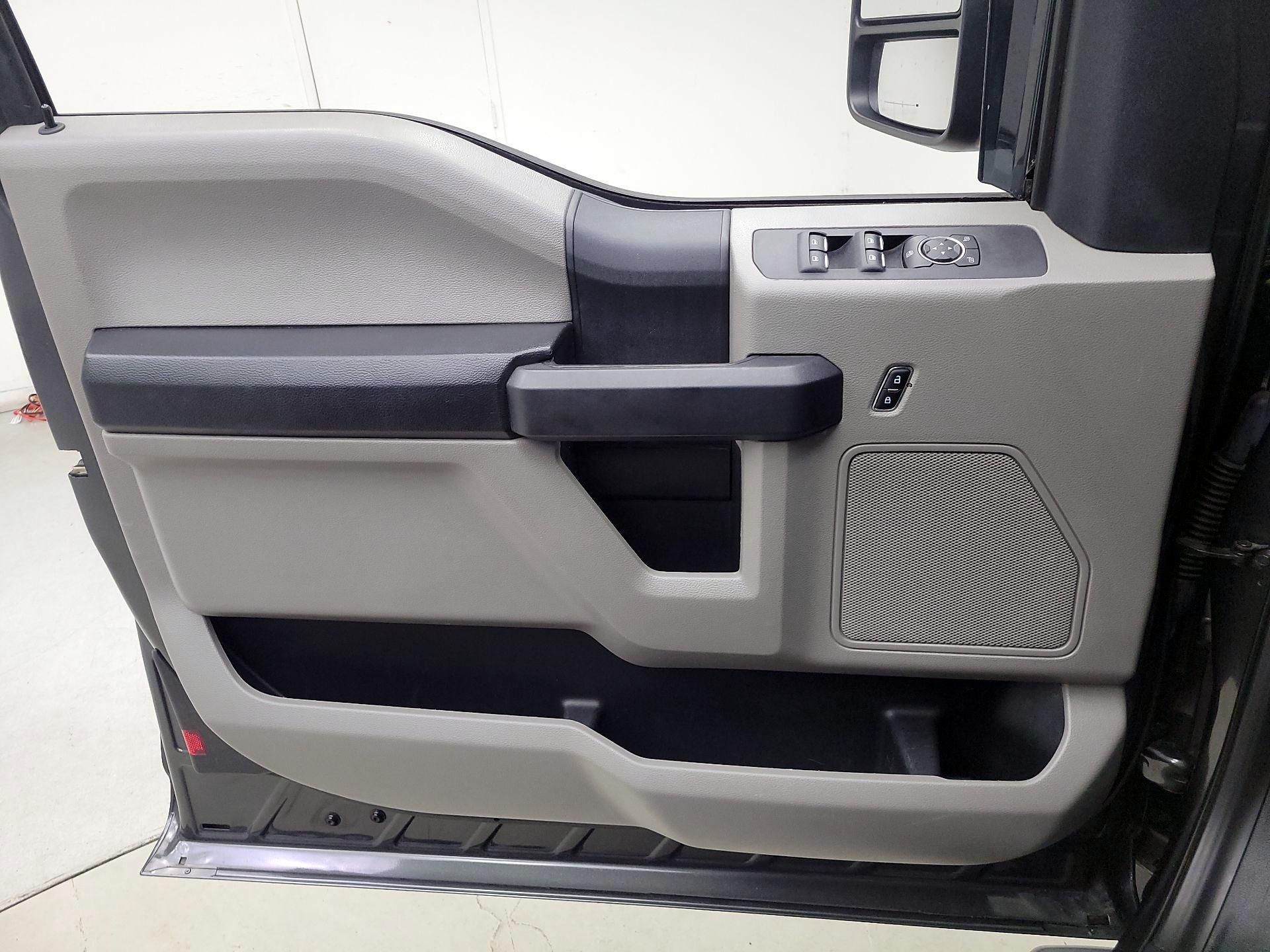 Thumbnail: 2019 Ford F-250 - 12