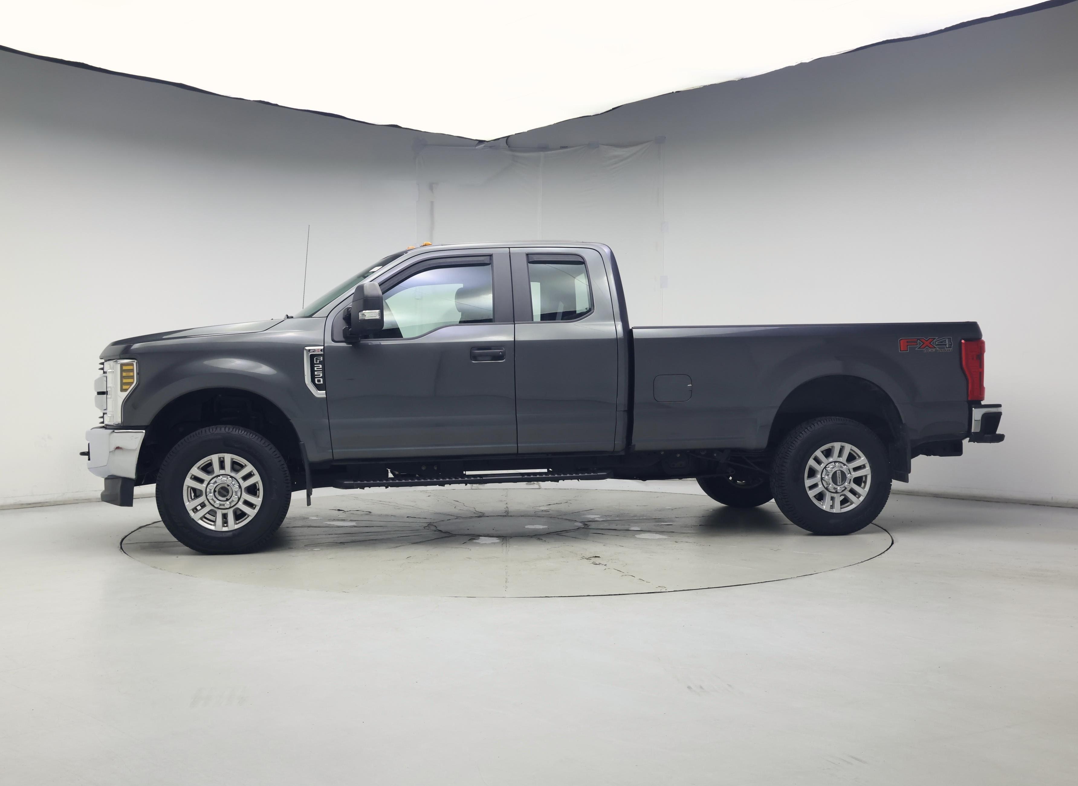 Thumbnail: 2019 Ford F-250 - 3