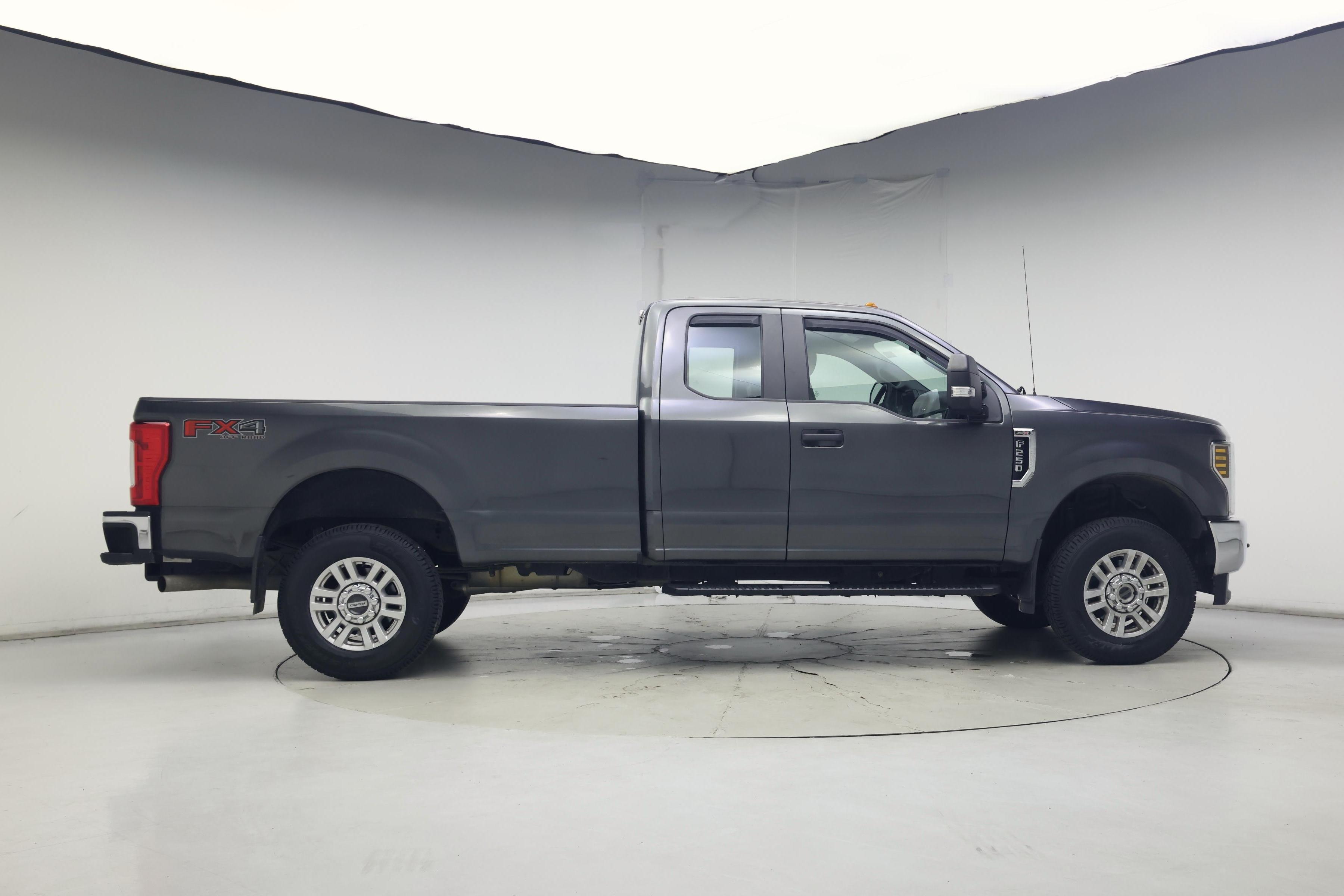 Thumbnail: 2019 Ford F-250 - 7