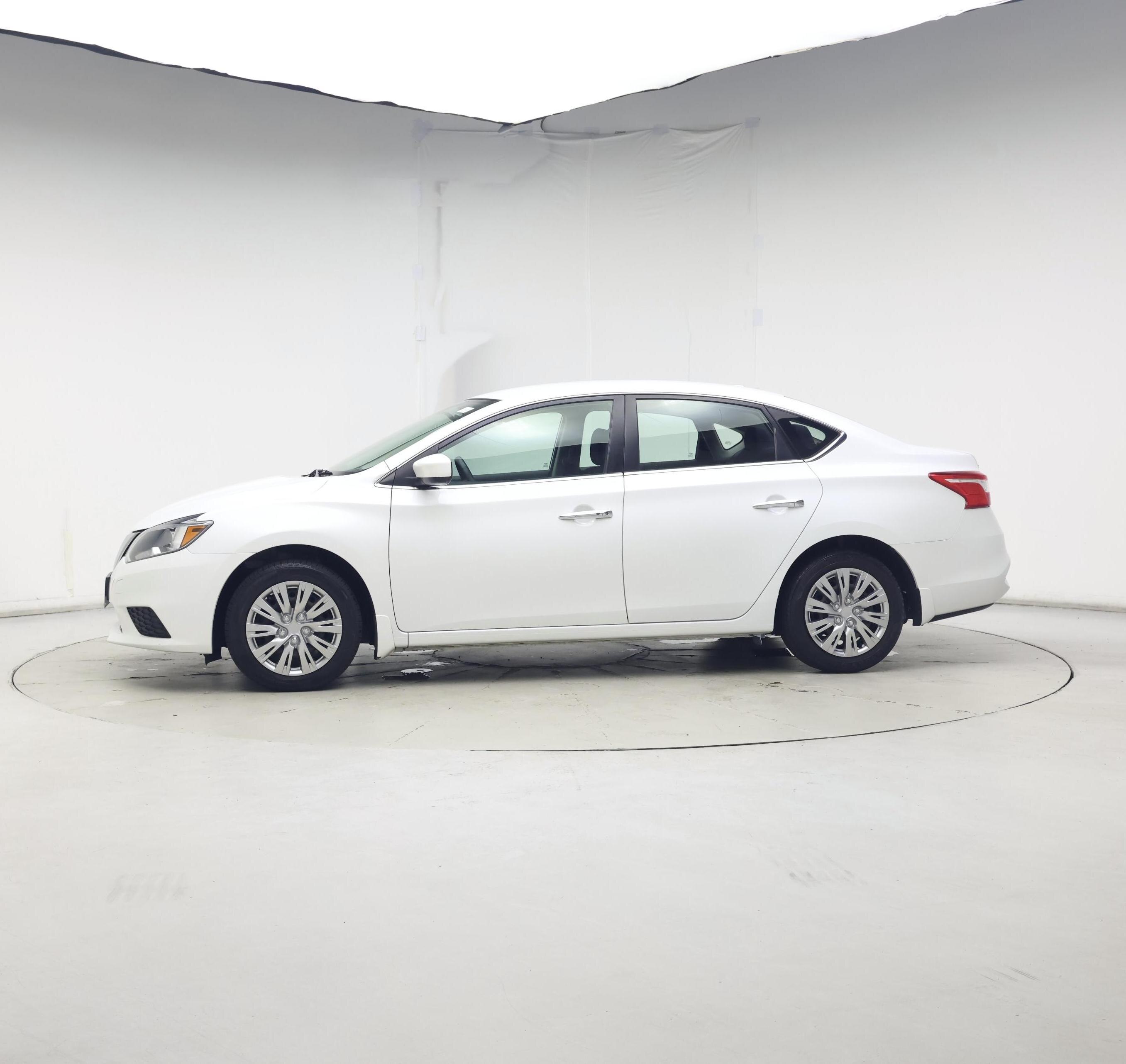Thumbnail: 2017 Nissan Sentra - 3