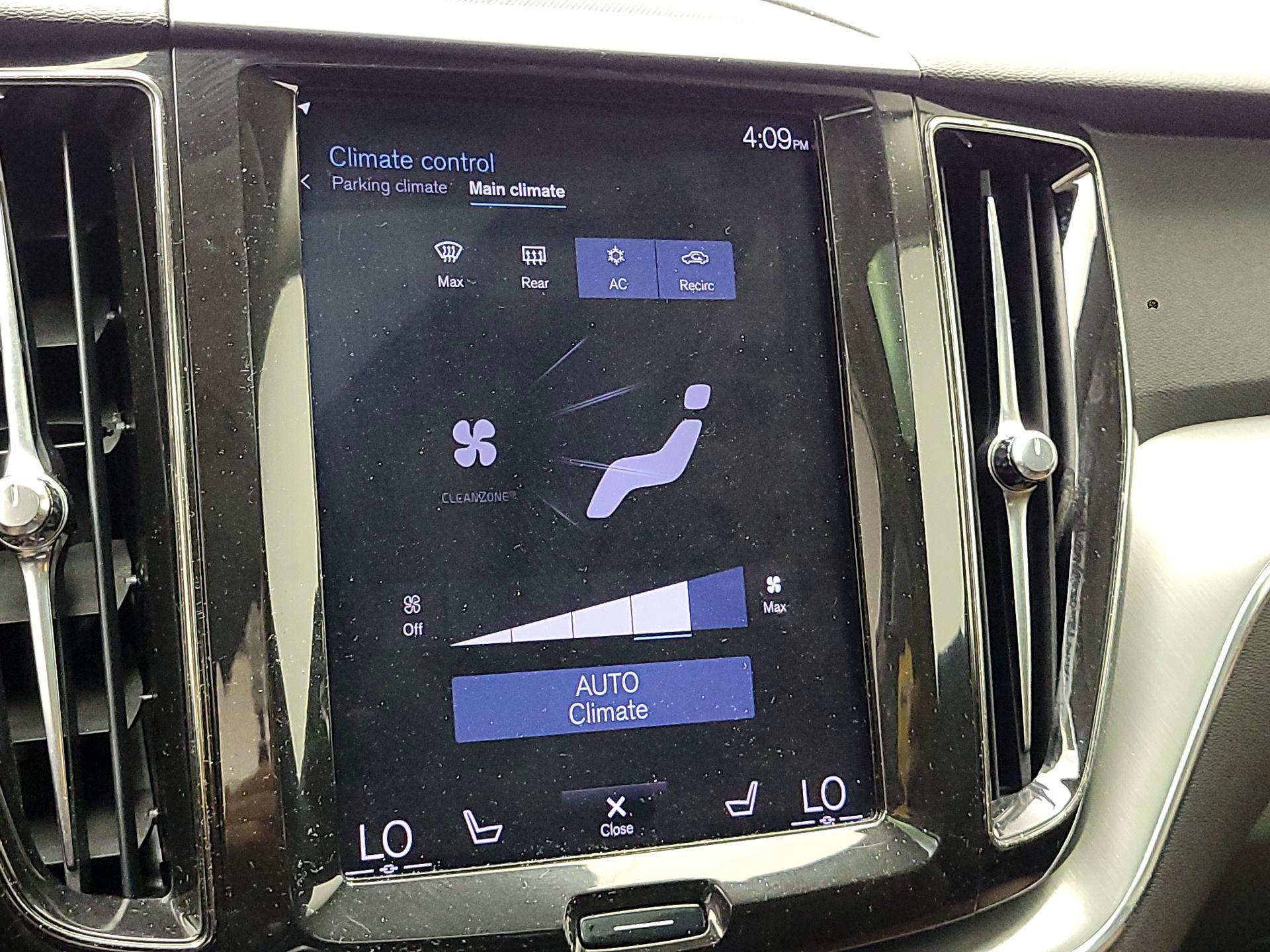 Thumbnail: 2019 Volvo XC60 - 17