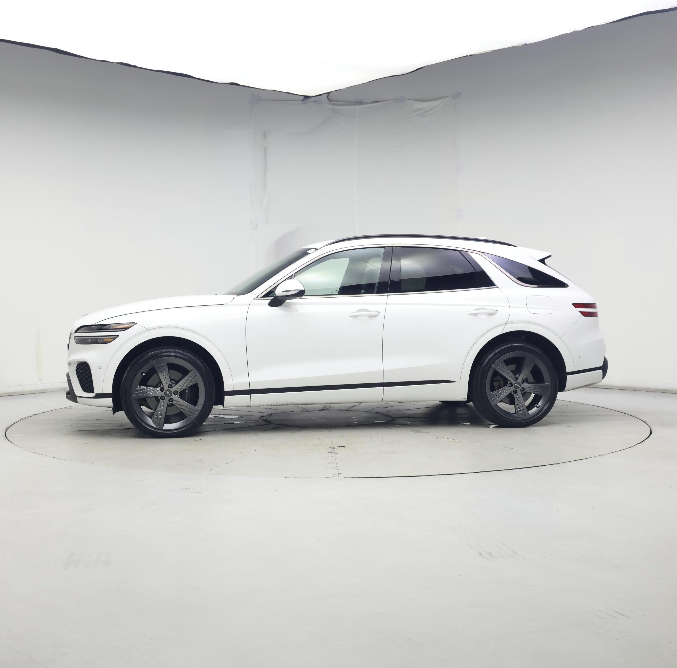 Thumbnail: 2022 Genesis GV70 - 3