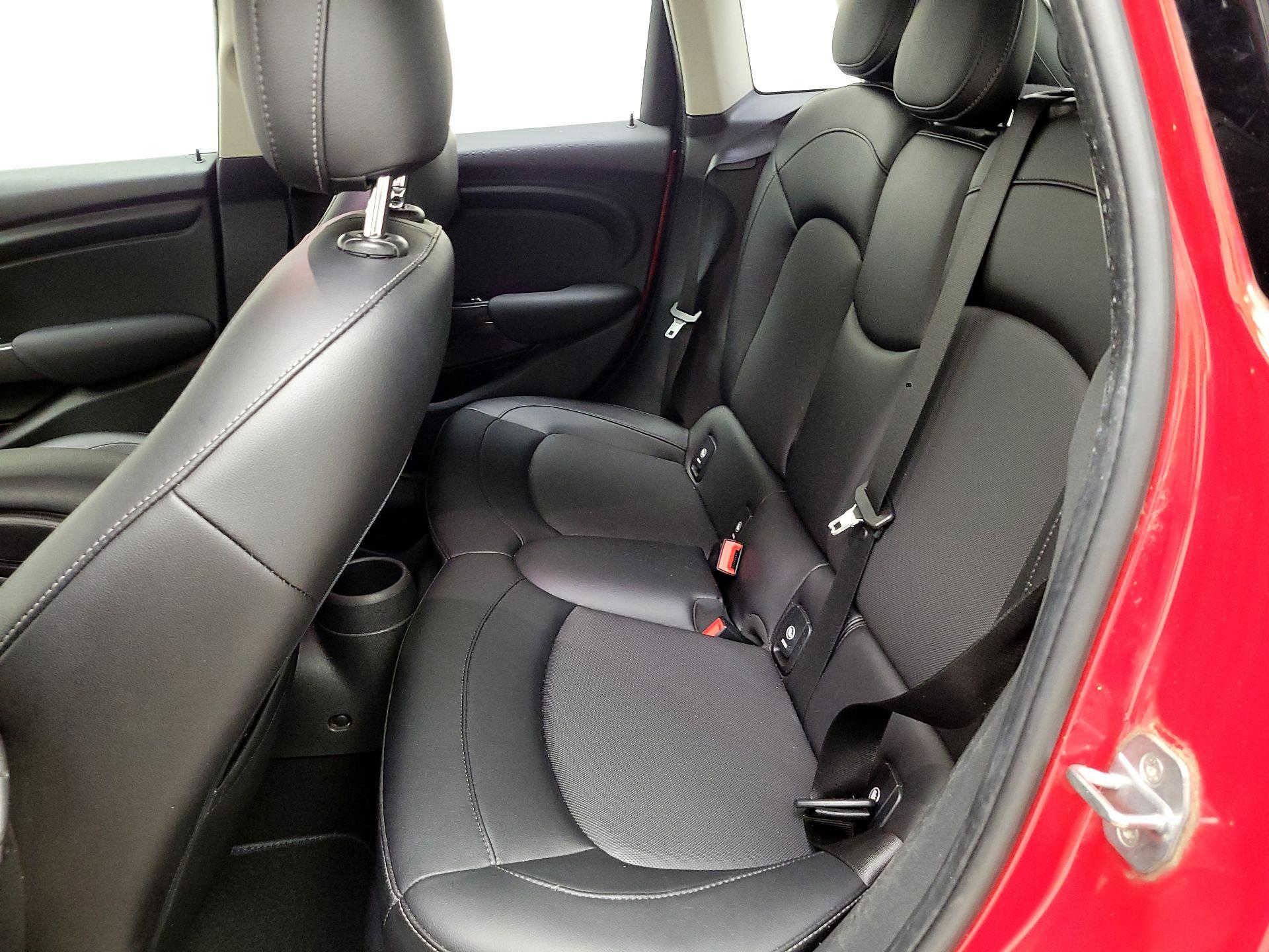 Thumbnail: 2016 MINI Cooper Hardtop - 20